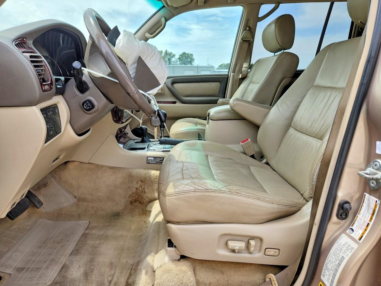 2005 Toyota Land Cruiser Base Gold vin: JTEHT05J252076662