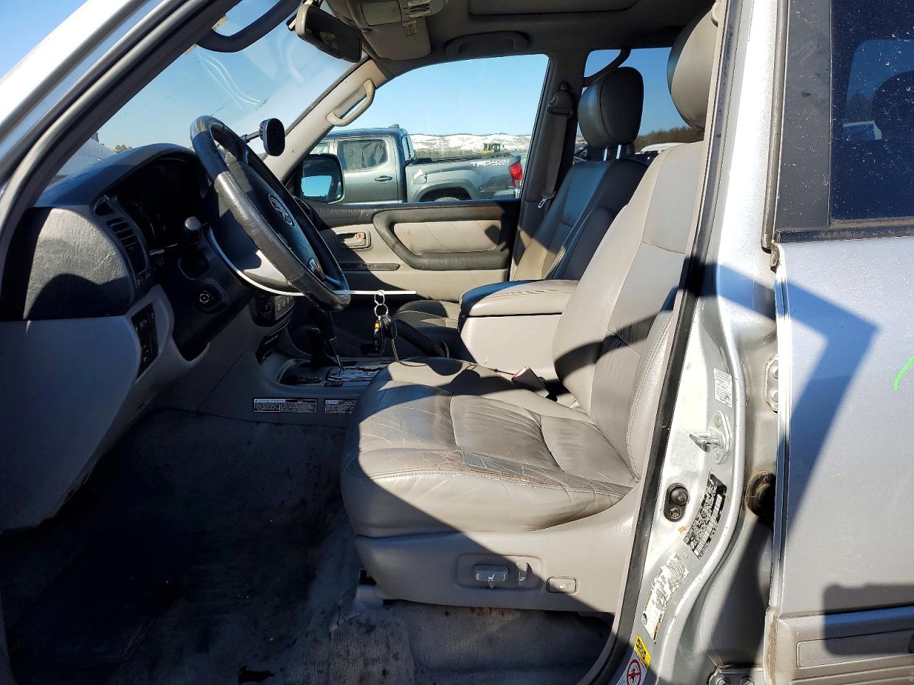 2006 Toyota Land Cruiser Silver vin: JTEHT05J262096492