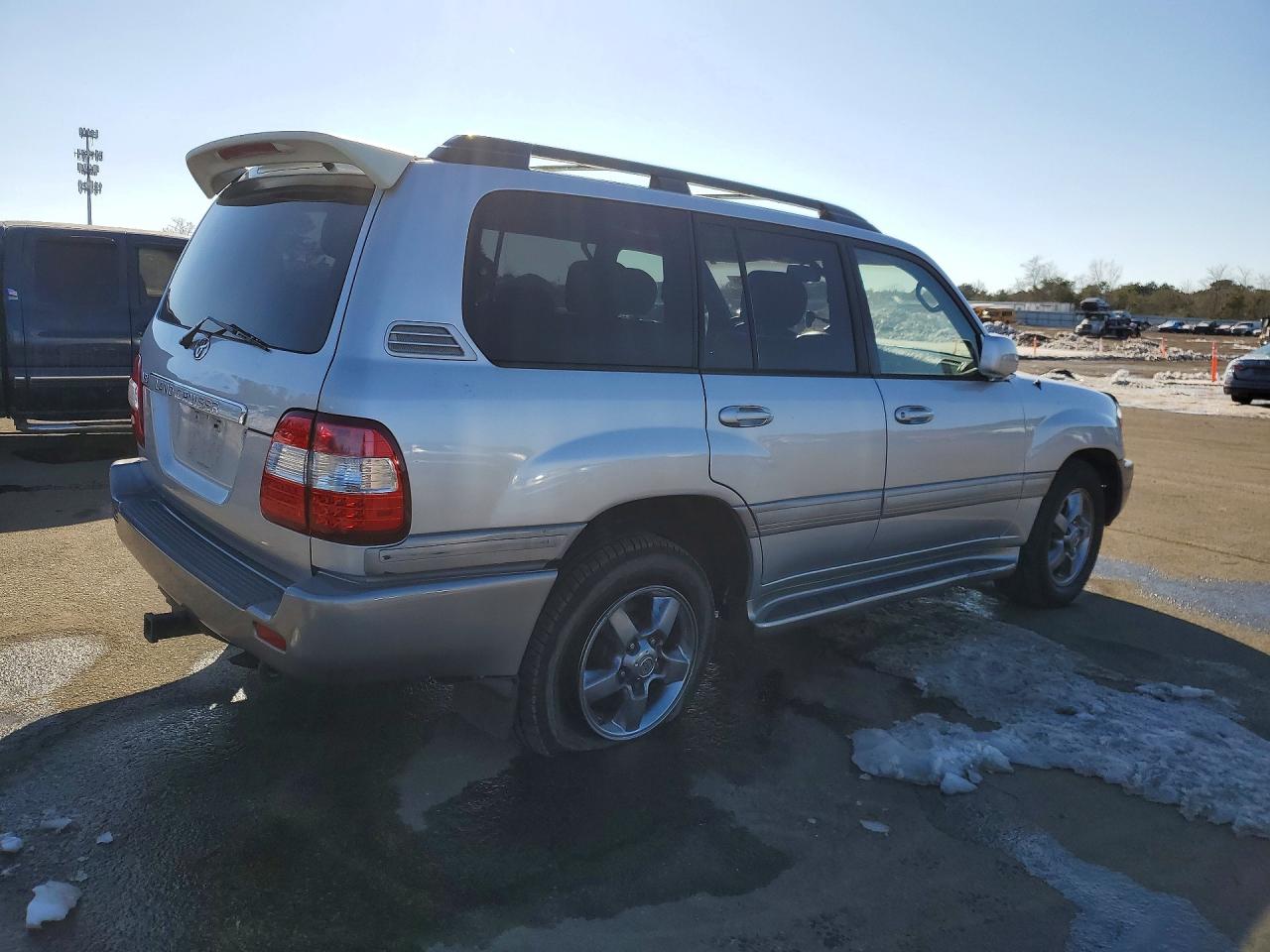2006 Toyota Land Cruiser Silver vin: JTEHT05J262096492