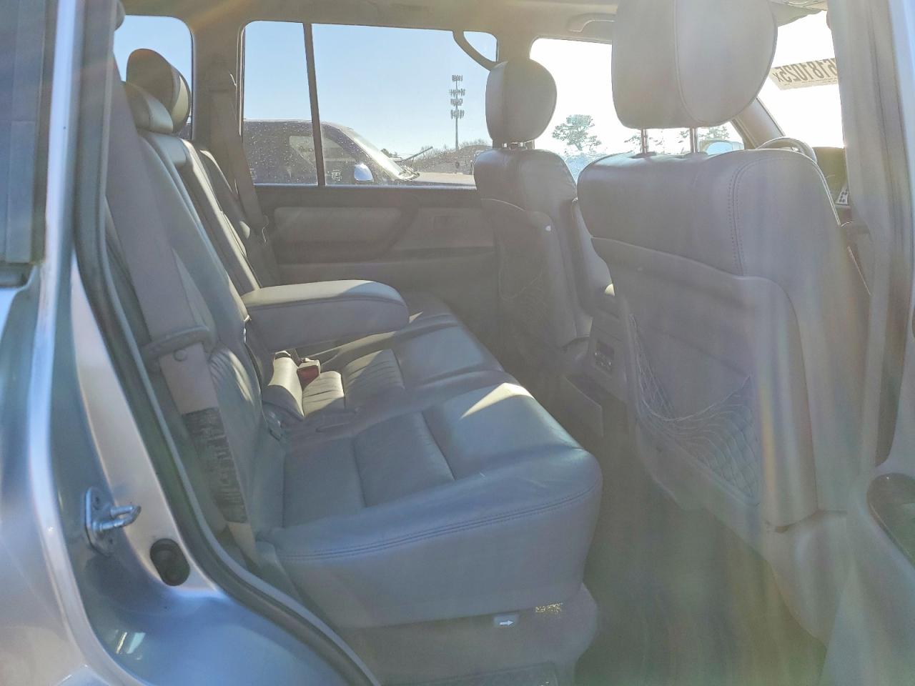 2006 Toyota Land Cruiser Silver vin: JTEHT05J262096492