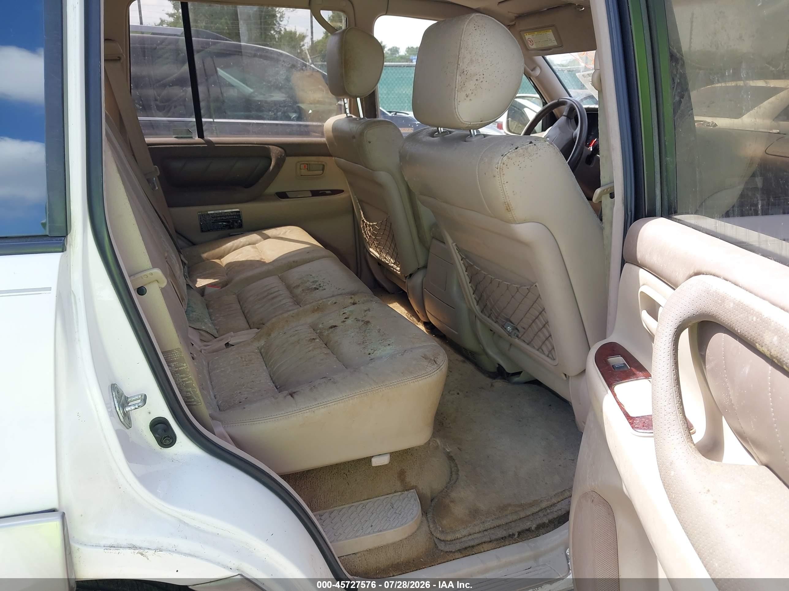 2001 Toyota Land Cruiser   White vin: JTEHT05J312005772