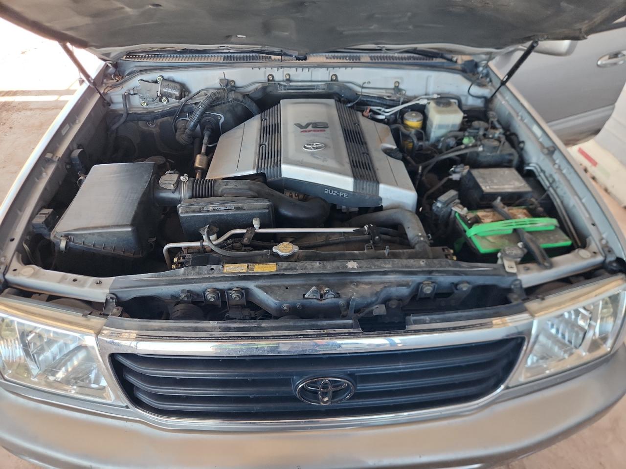 2002 Toyota Land Cruiser Серебряный vin: JTEHT05J322026509