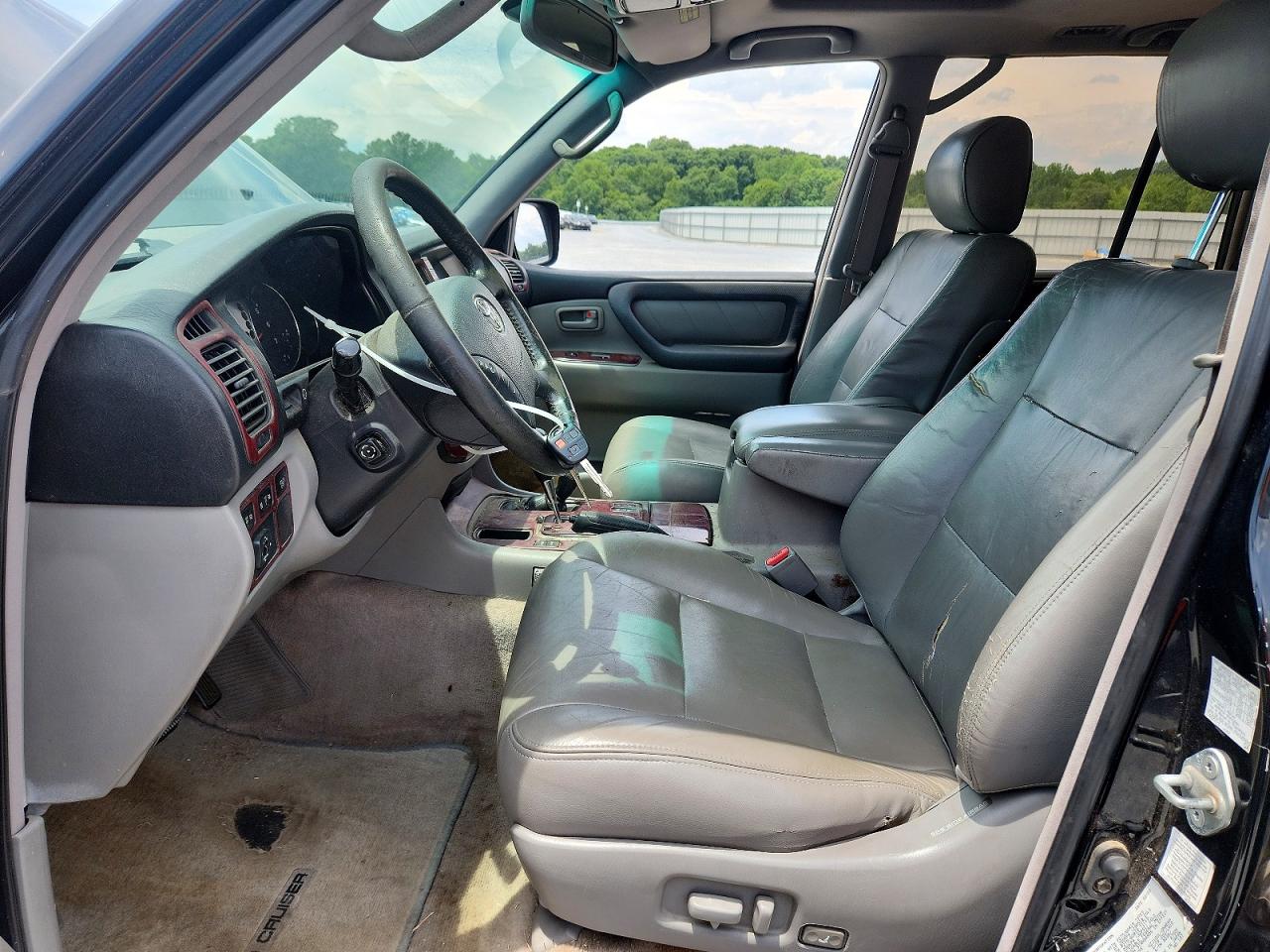 2003 Toyota Land Cruiser Base Black vin: JTEHT05J332041271