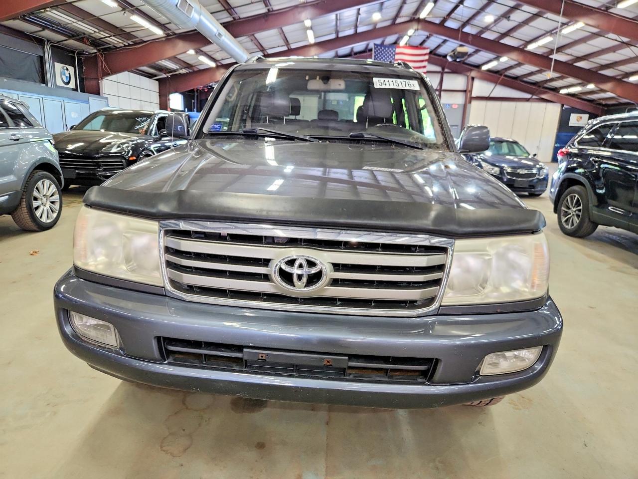 2006 Toyota Land Cruiser Base Gray vin: JTEHT05J362080785