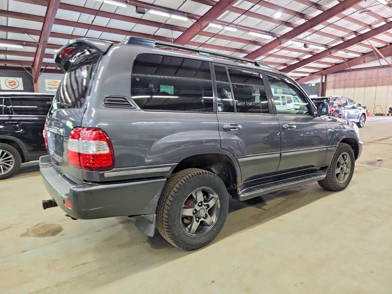 2006 Toyota Land Cruiser Base Gray vin: JTEHT05J362080785
