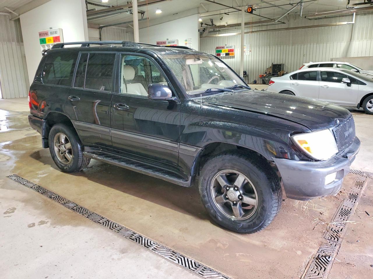 2006 Toyota Land Cruiser Base Black vin: JTEHT05J362086845