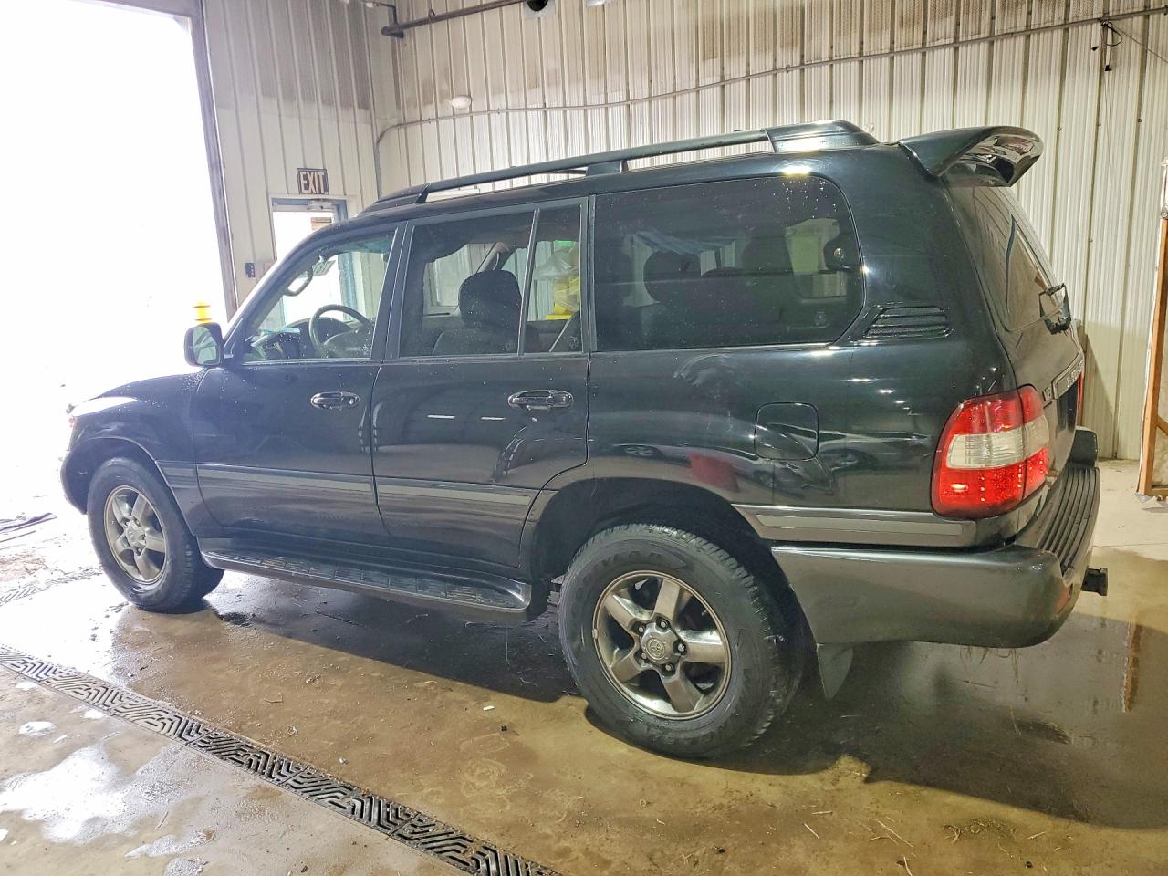 2006 Toyota Land Cruiser Base Black vin: JTEHT05J362086845
