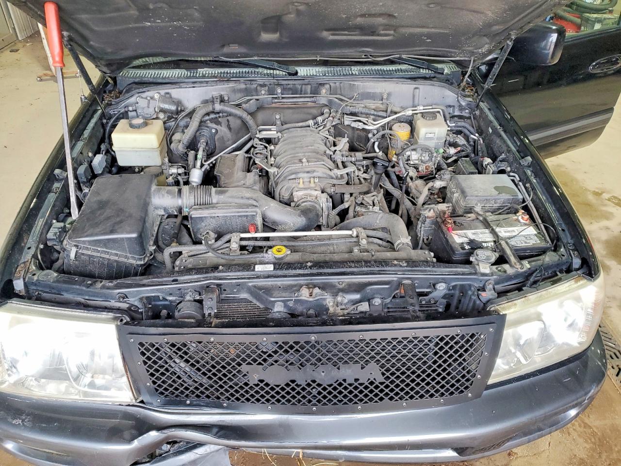 2006 Toyota Land Cruiser Base Black vin: JTEHT05J362086845