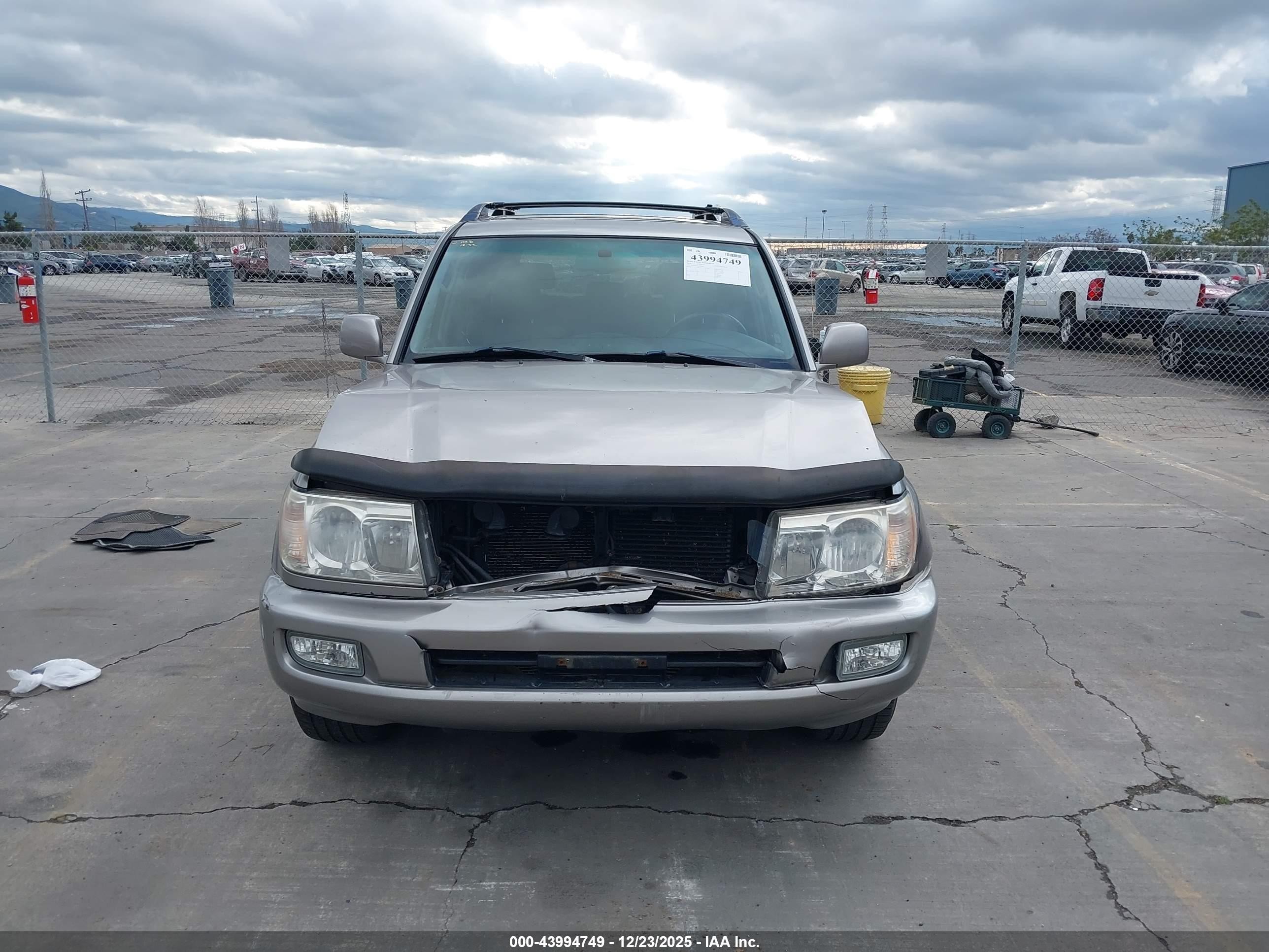 2006 Toyota Land Cruiser V8 Серый vin: JTEHT05J362089969