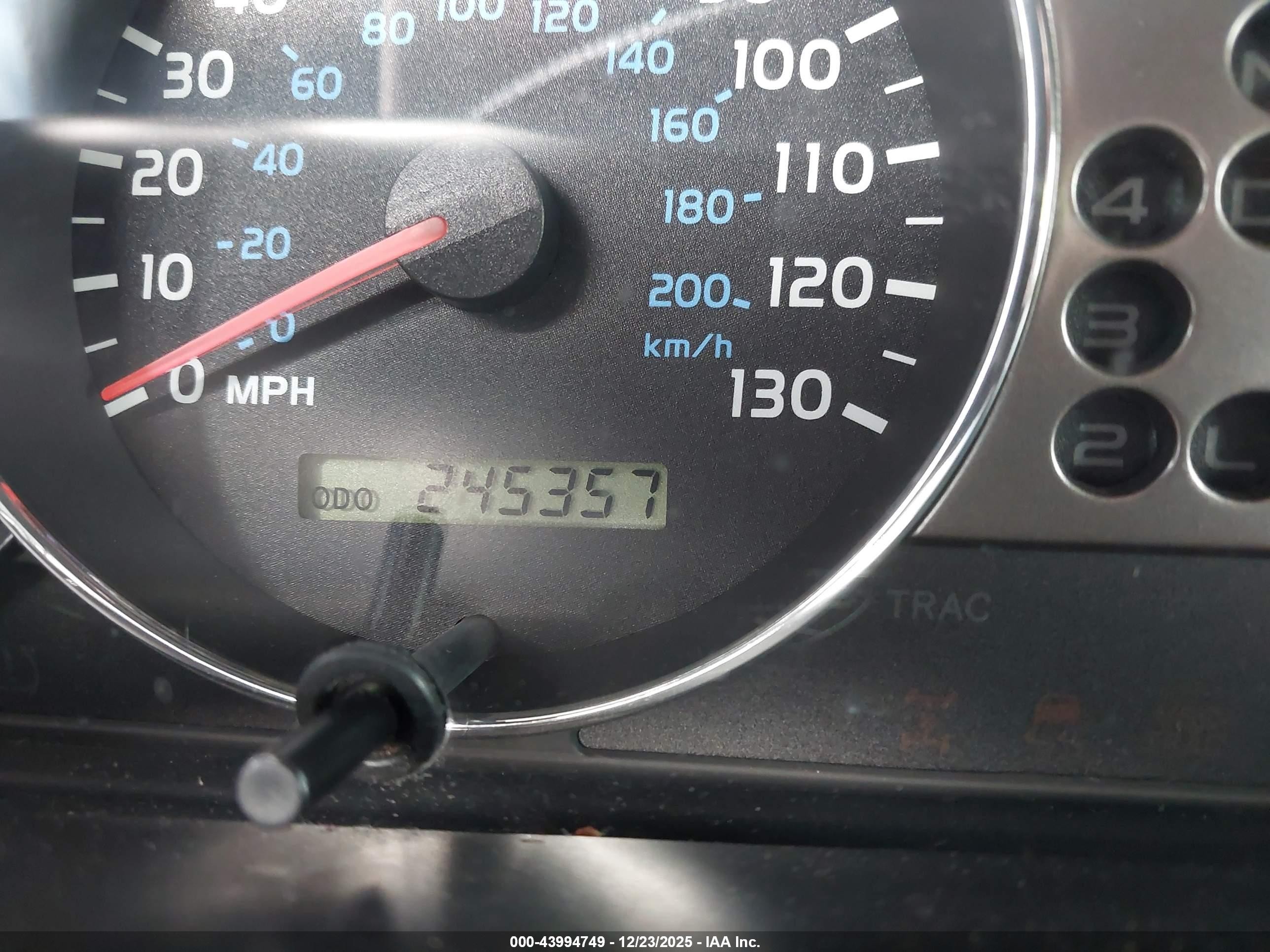 2006 Toyota Land Cruiser V8 Серый vin: JTEHT05J362089969