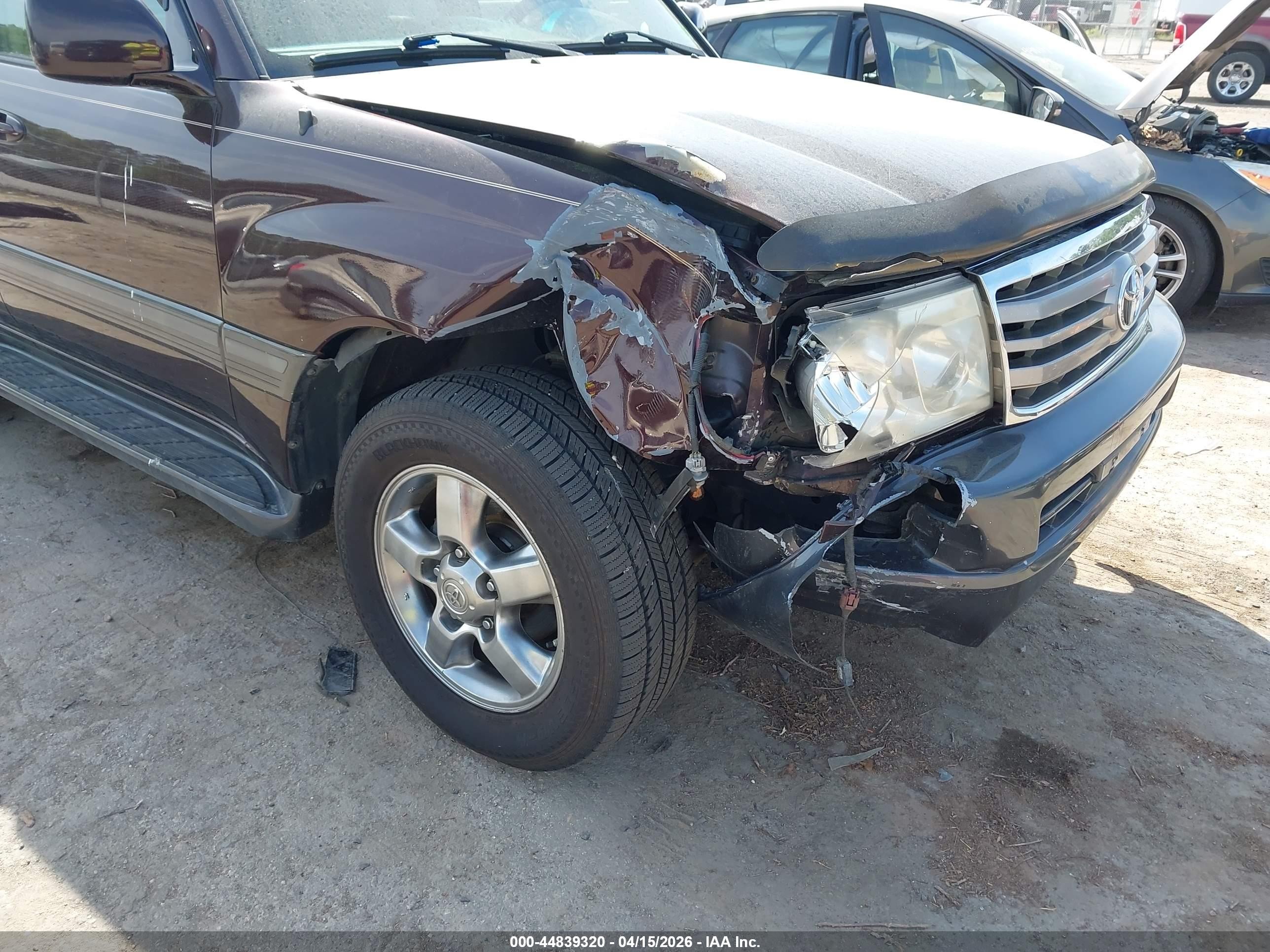 2006 Toyota Land Cruiser V8 Purple vin: JTEHT05J362097943