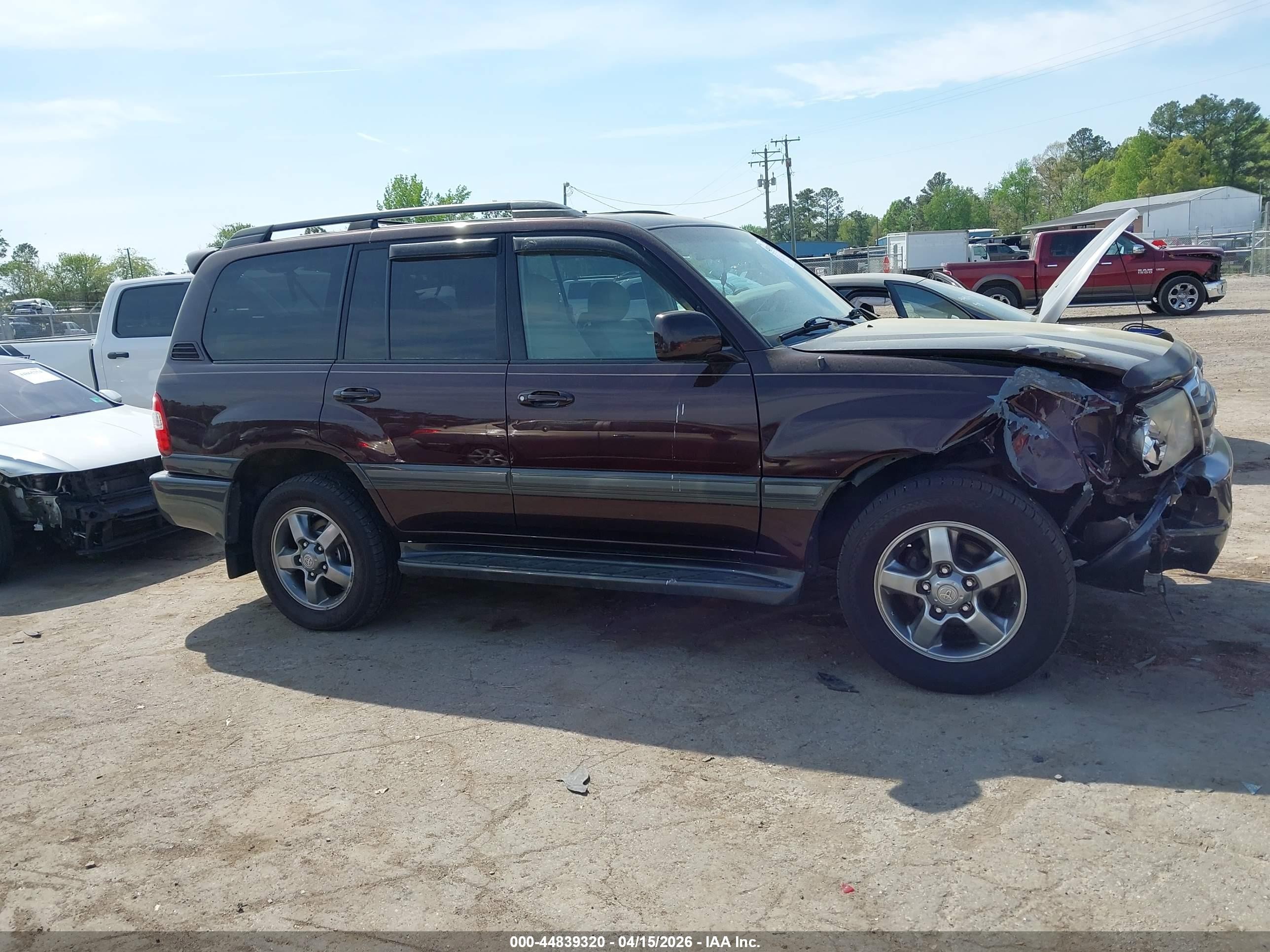 2006 Toyota Land Cruiser V8 Purple vin: JTEHT05J362097943