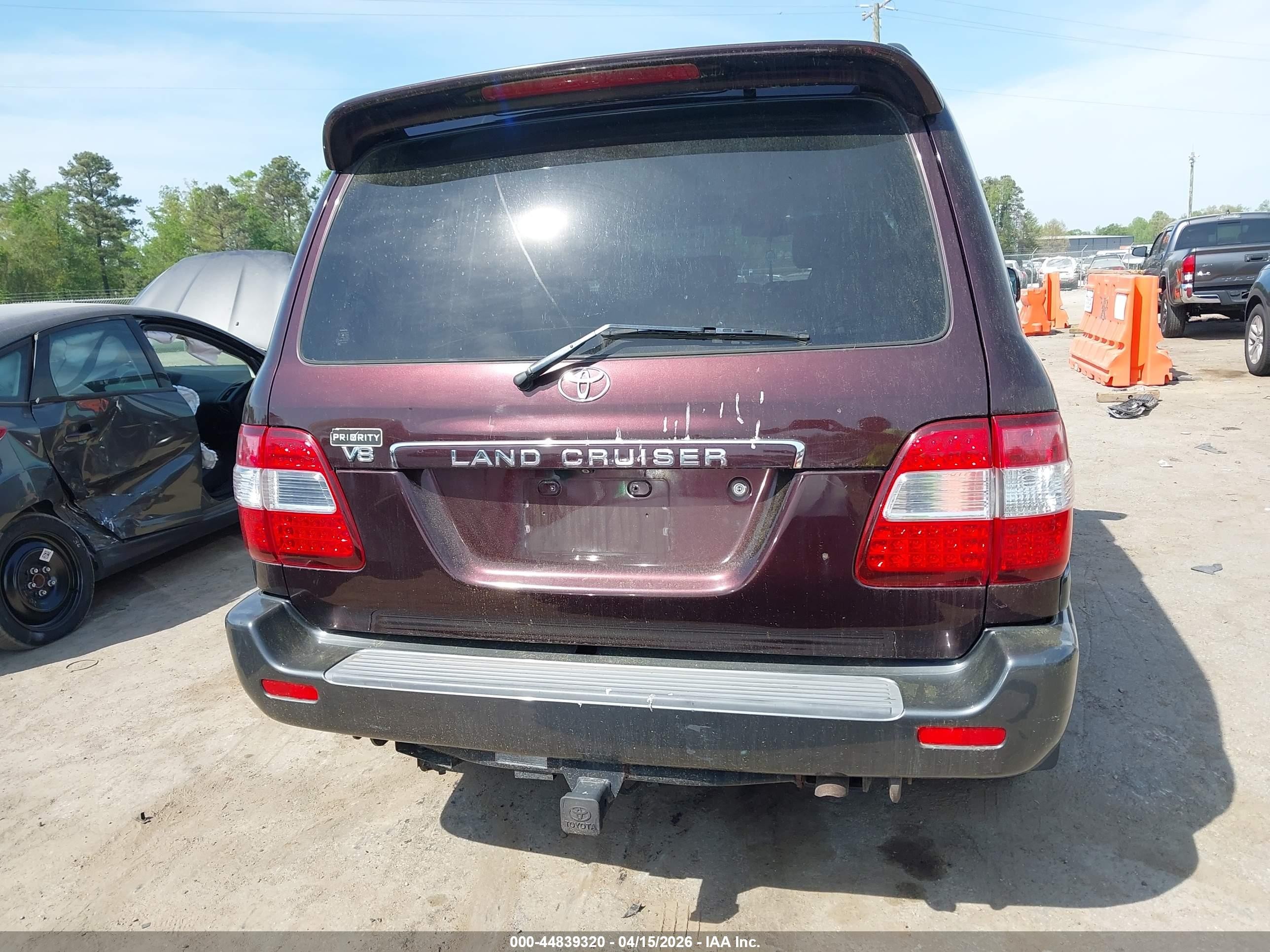 2006 Toyota Land Cruiser V8 Purple vin: JTEHT05J362097943