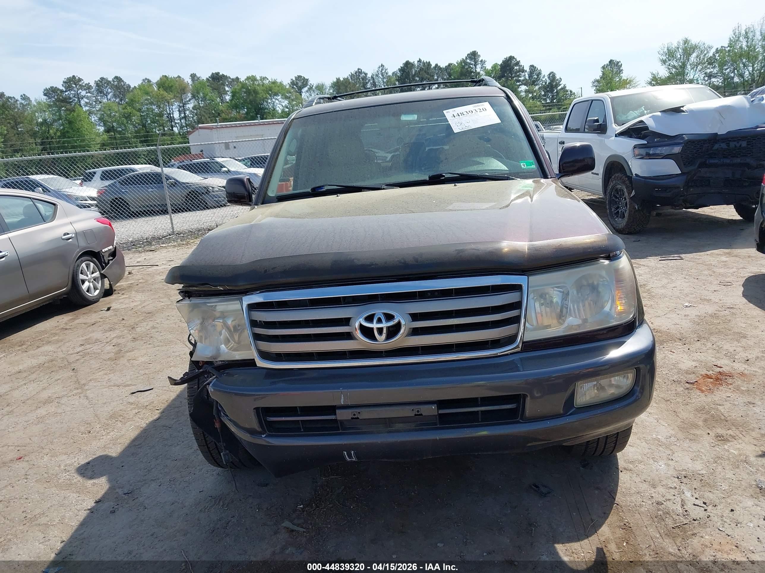 2006 Toyota Land Cruiser V8 Purple vin: JTEHT05J362097943