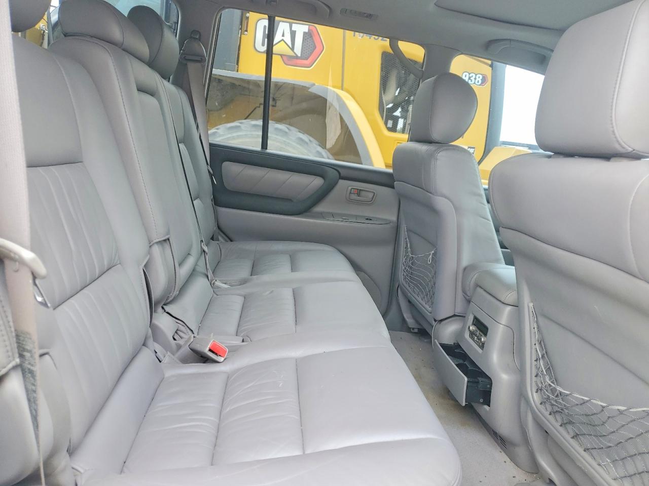 2006 Toyota Land Cruiser Base Gray vin: JTEHT05J362098333