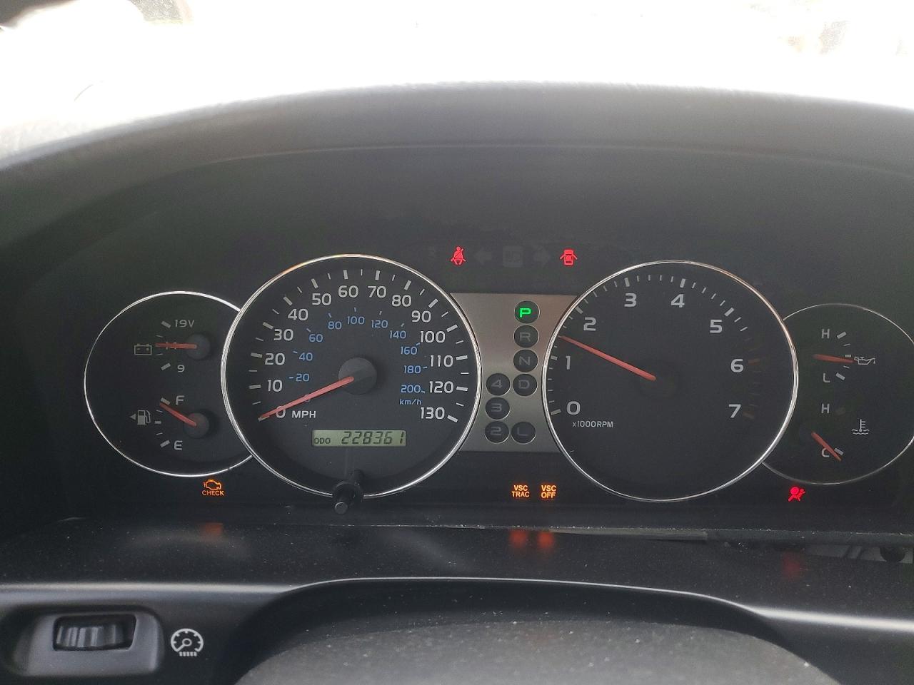 2006 Toyota Land Cruiser Base Gray vin: JTEHT05J362098333
