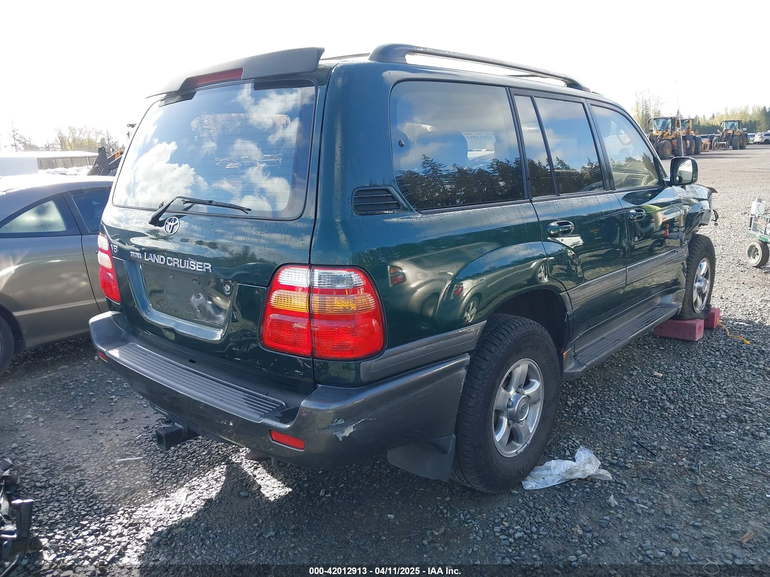 2001 Toyota Land Cruiser   Green vin: JTEHT05J412010091