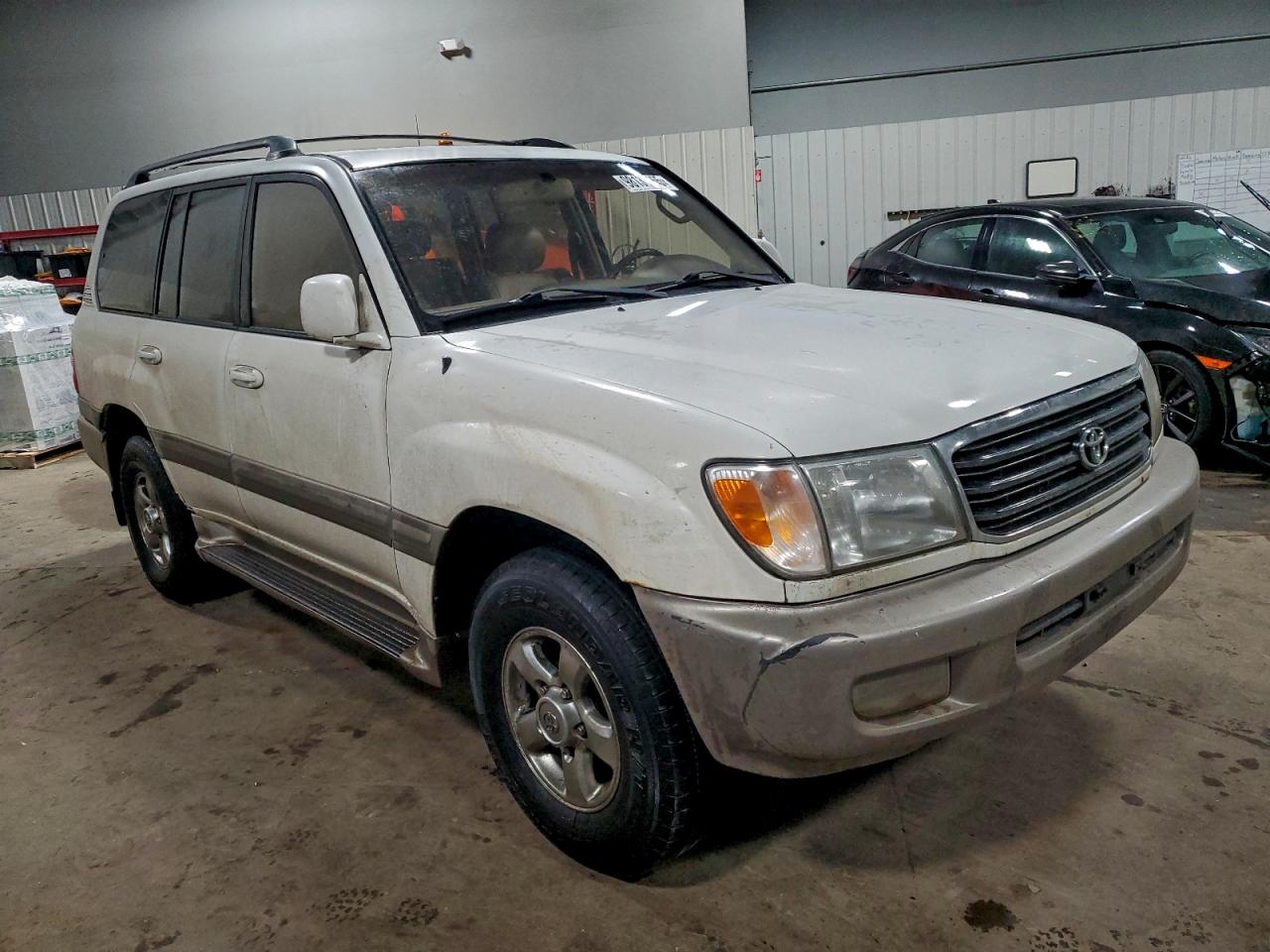 2002 Toyota Land Cruiser White vin: JTEHT05J422029211