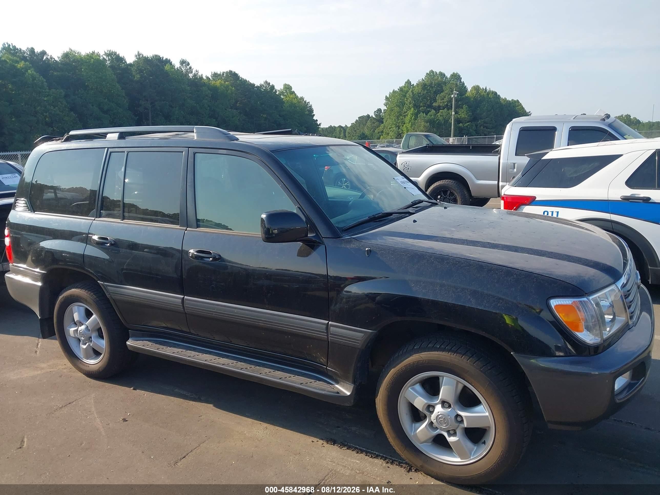 2004 Toyota Land Cruiser   Black vin: JTEHT05J442064303