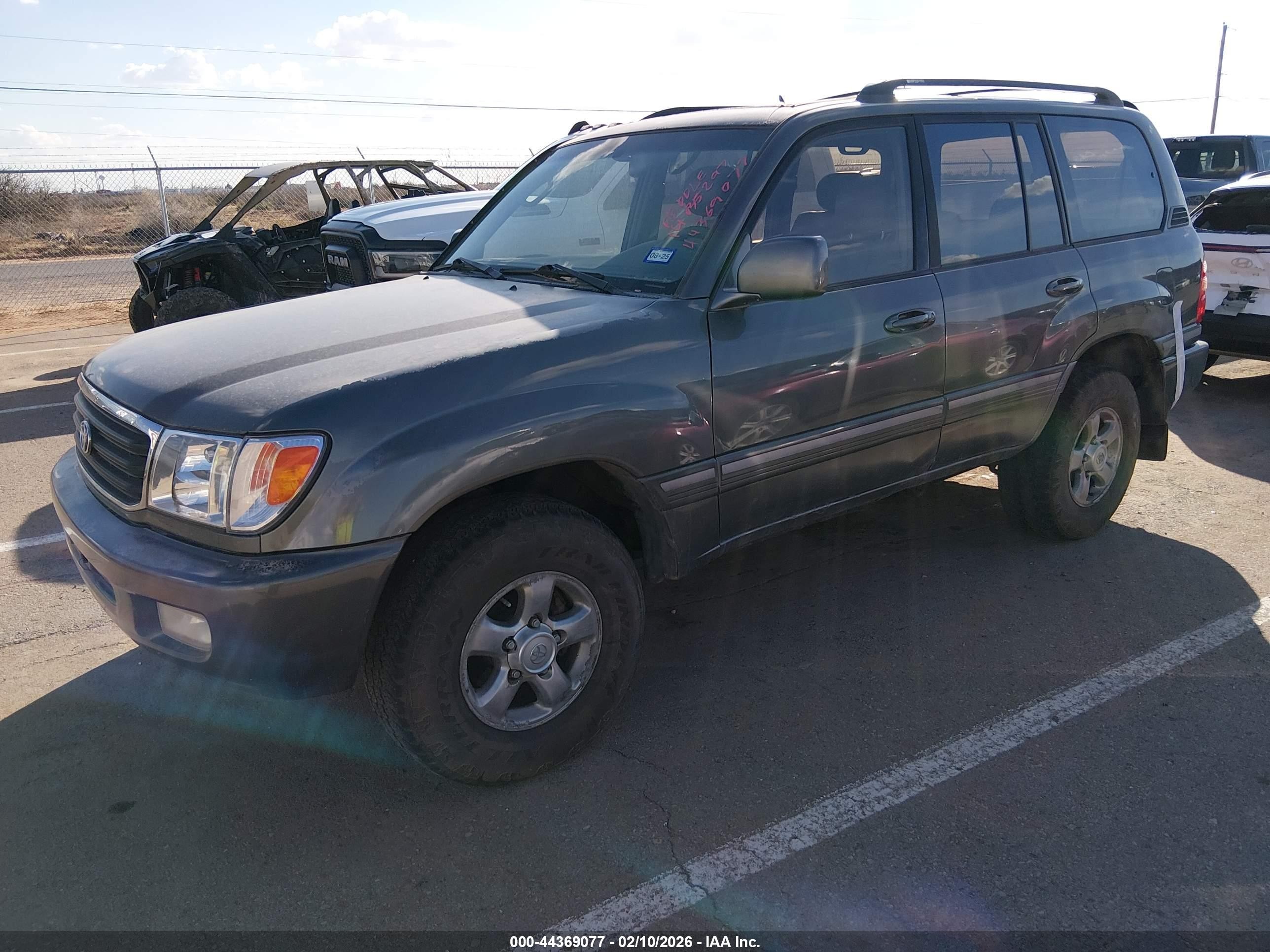 2001 Toyota Land Cruiser   Gray vin: JTEHT05J512000797