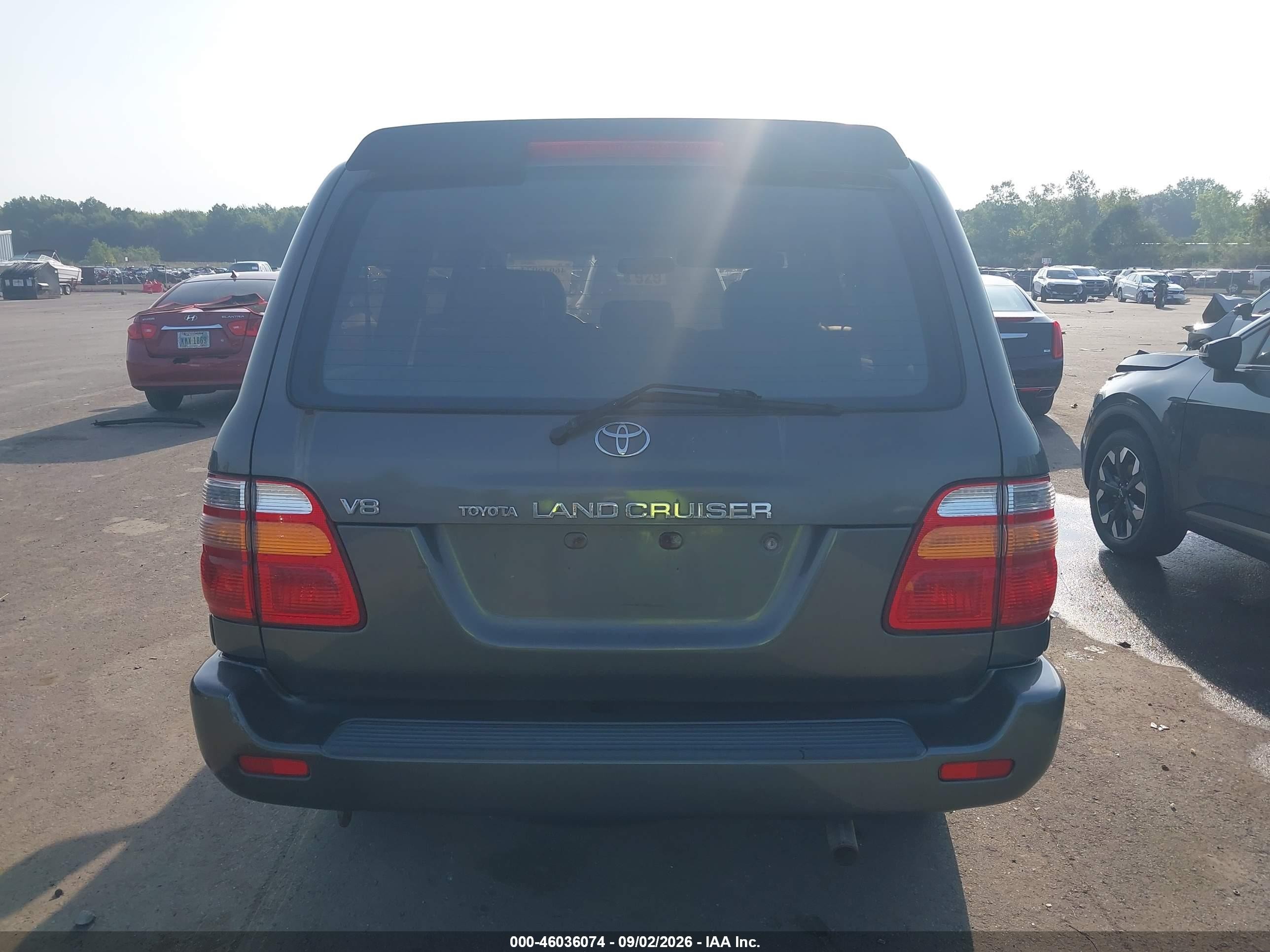2002 Toyota Land Cruiser   Gray vin: JTEHT05J522021716
