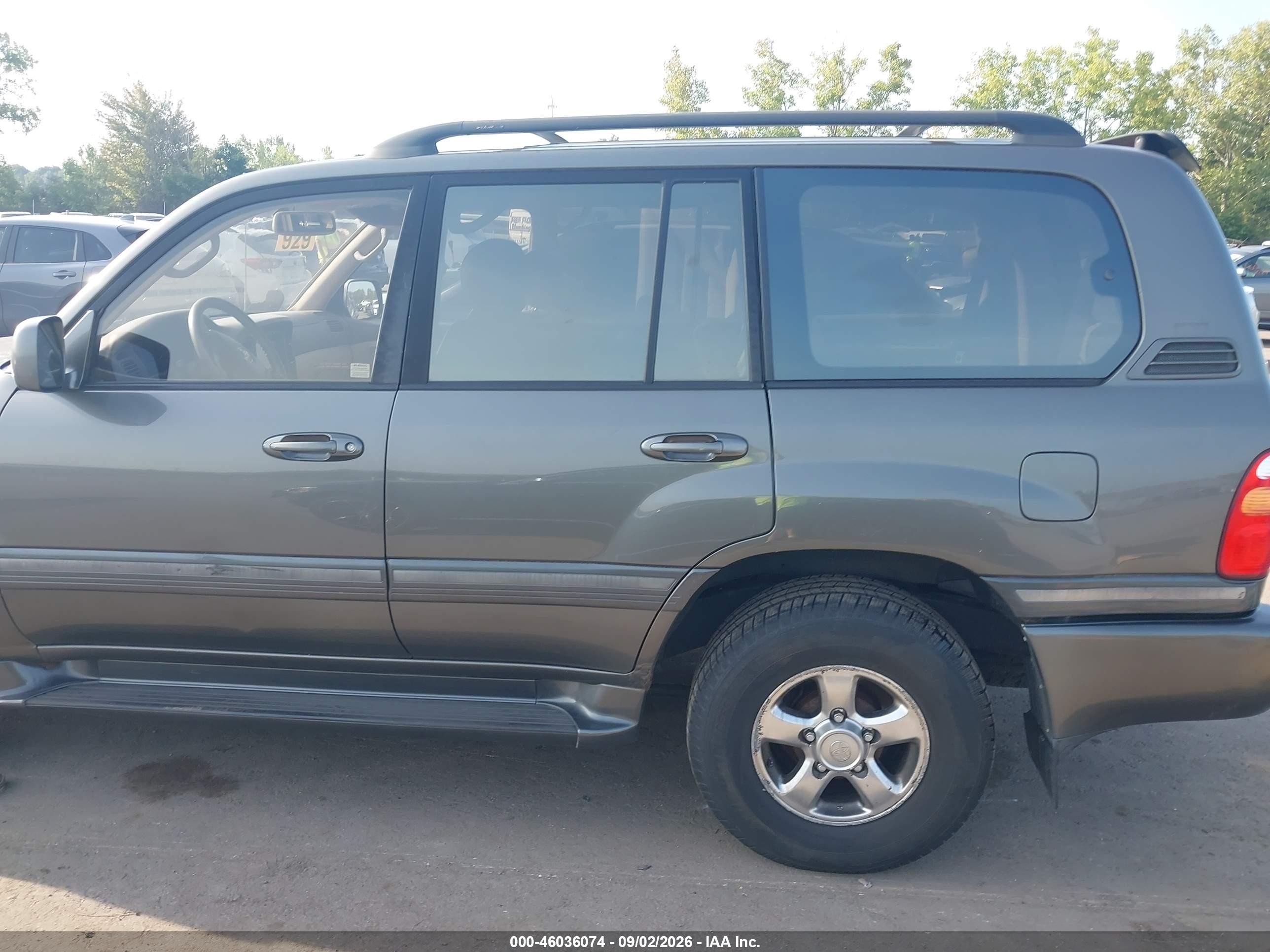 2002 Toyota Land Cruiser   Gray vin: JTEHT05J522021716