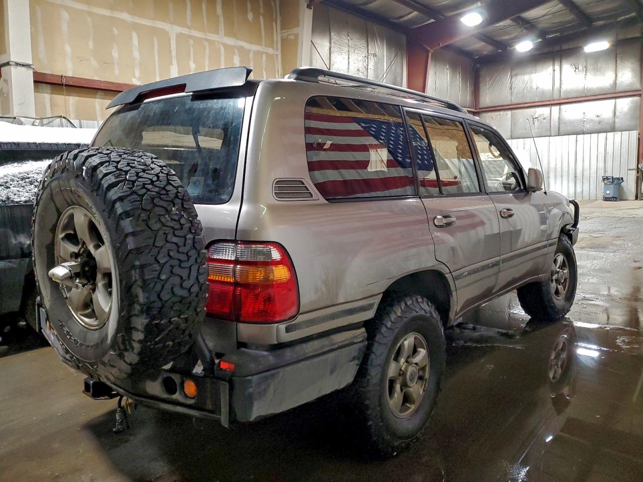2002 Toyota Land Cruiser Silver vin: JTEHT05J522029640