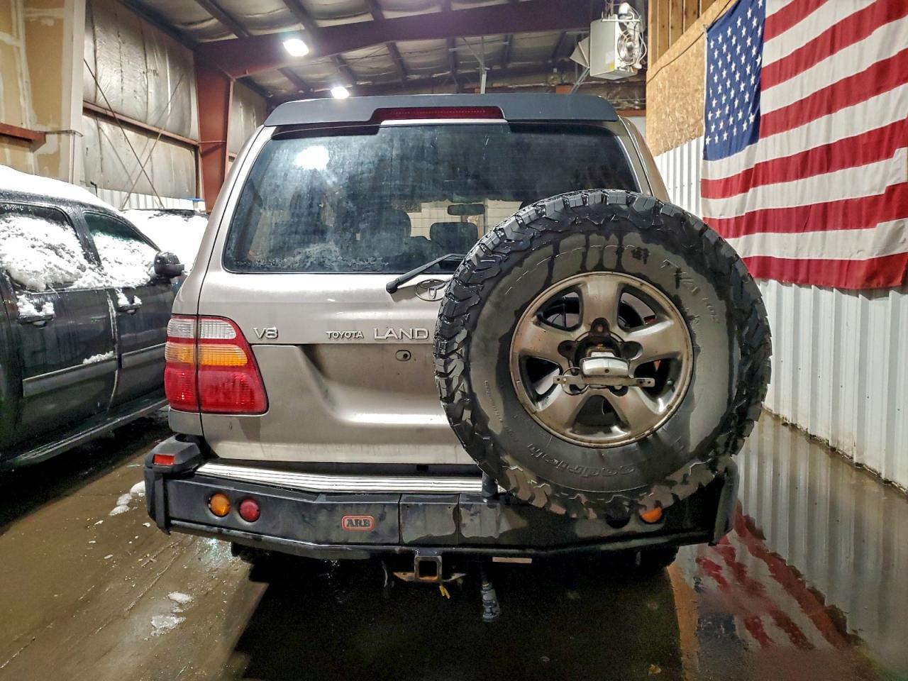 2002 Toyota Land Cruiser Silver vin: JTEHT05J522029640