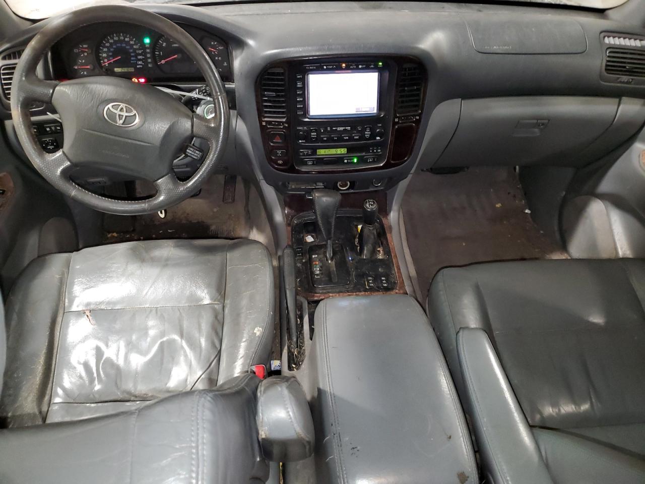 2002 Toyota Land Cruiser Silver vin: JTEHT05J522029640