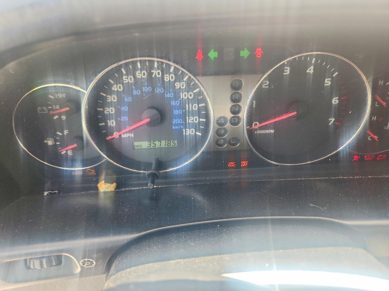 2003 Toyota Land Cruiser Base Silver vin: JTEHT05J532037822