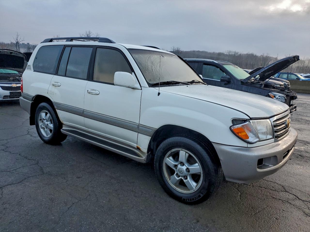 2003 Toyota Land Cruiser White vin: JTEHT05J532039392