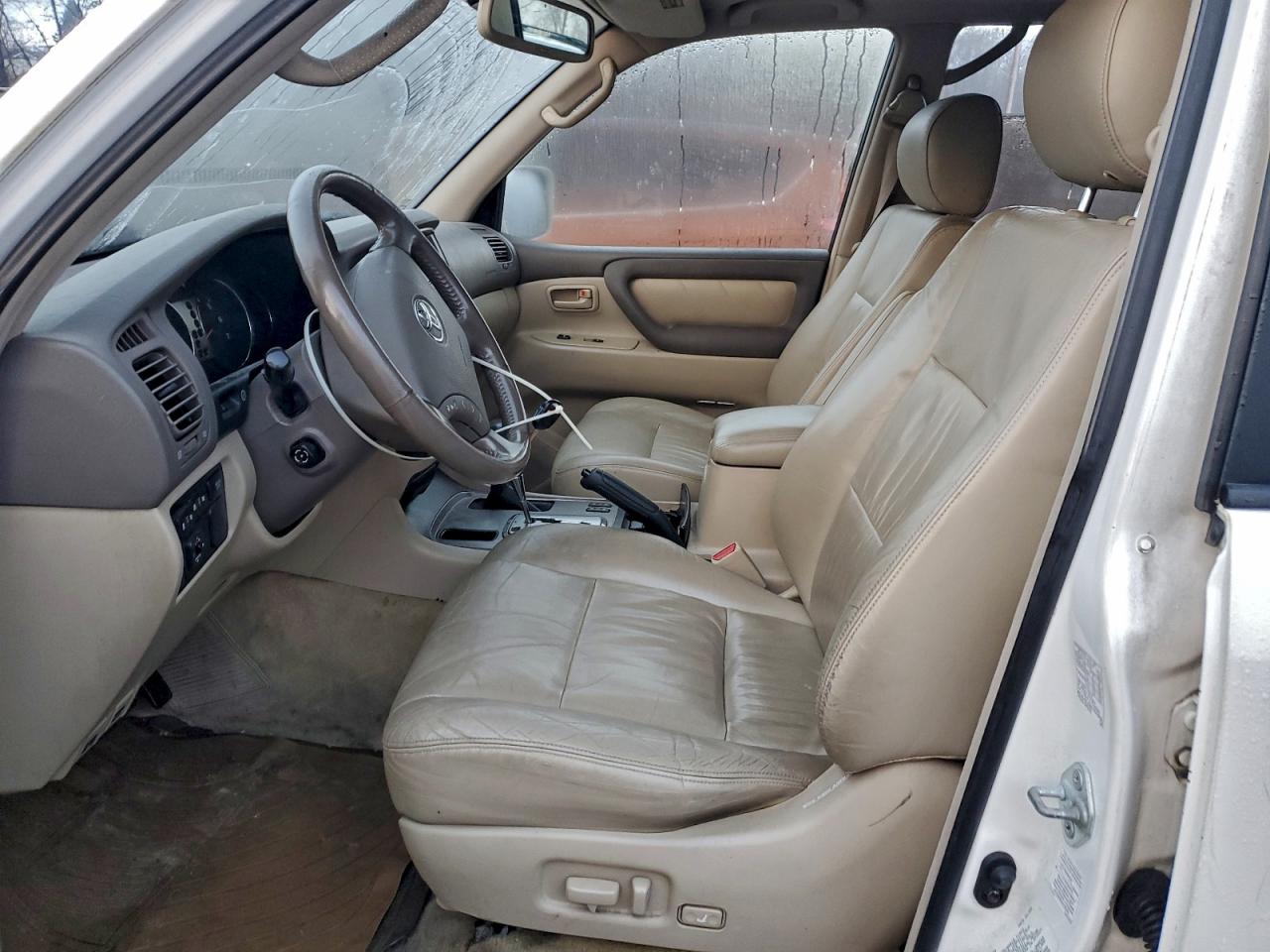 2003 Toyota Land Cruiser White vin: JTEHT05J532039392