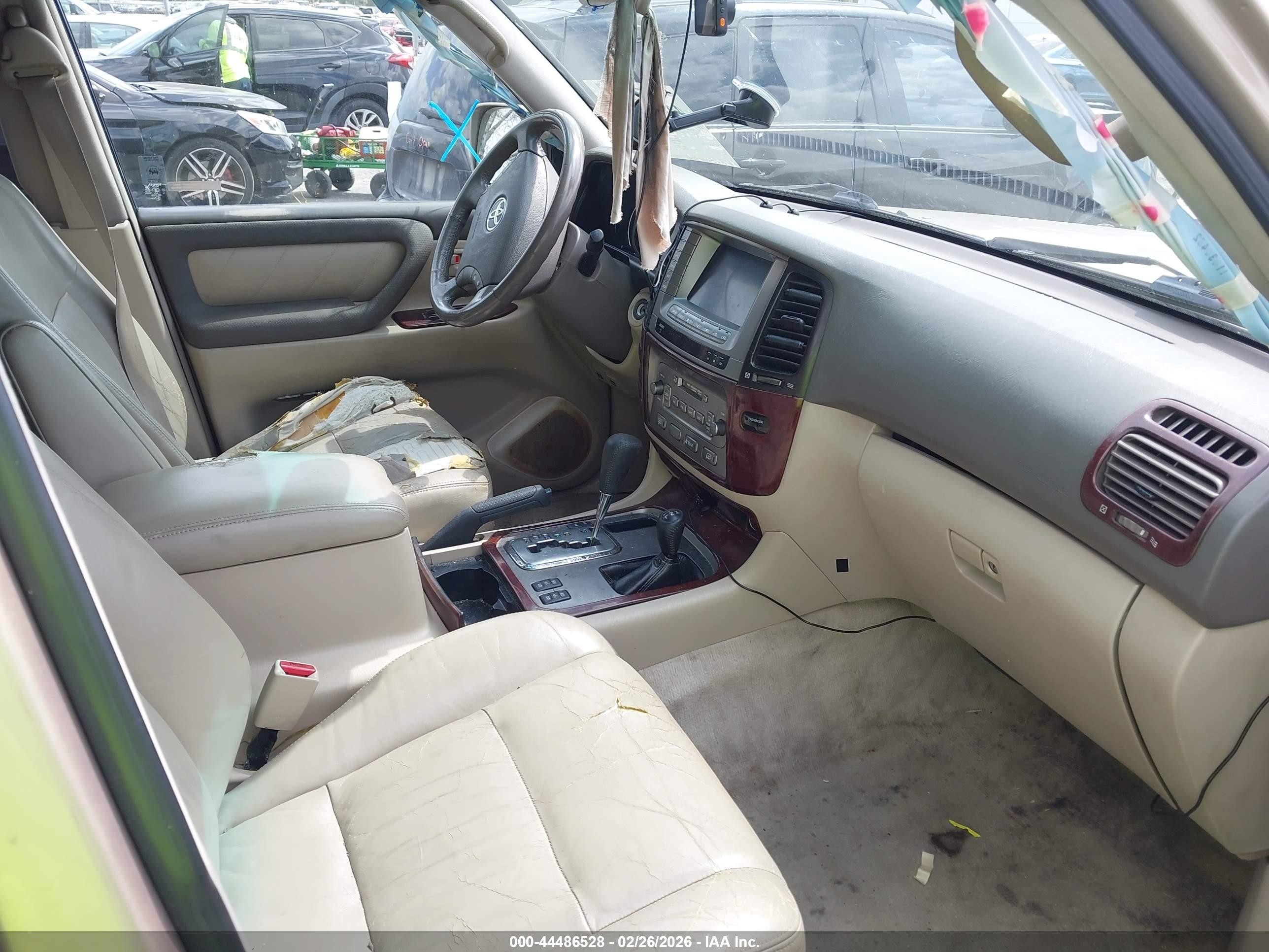 2004 Toyota Land Cruiser   Tan vin: JTEHT05J542064973