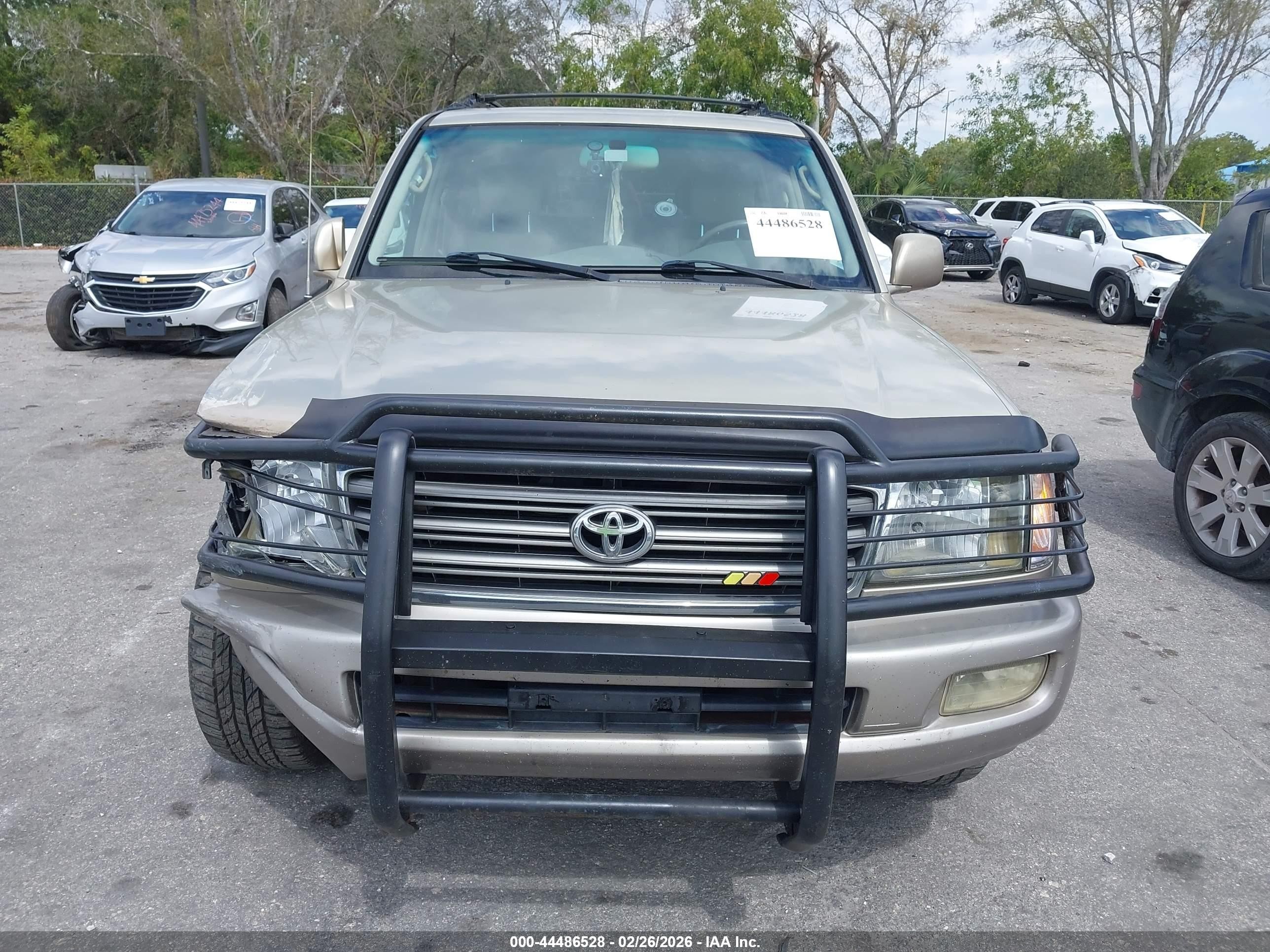 2004 Toyota Land Cruiser   Tan vin: JTEHT05J542064973