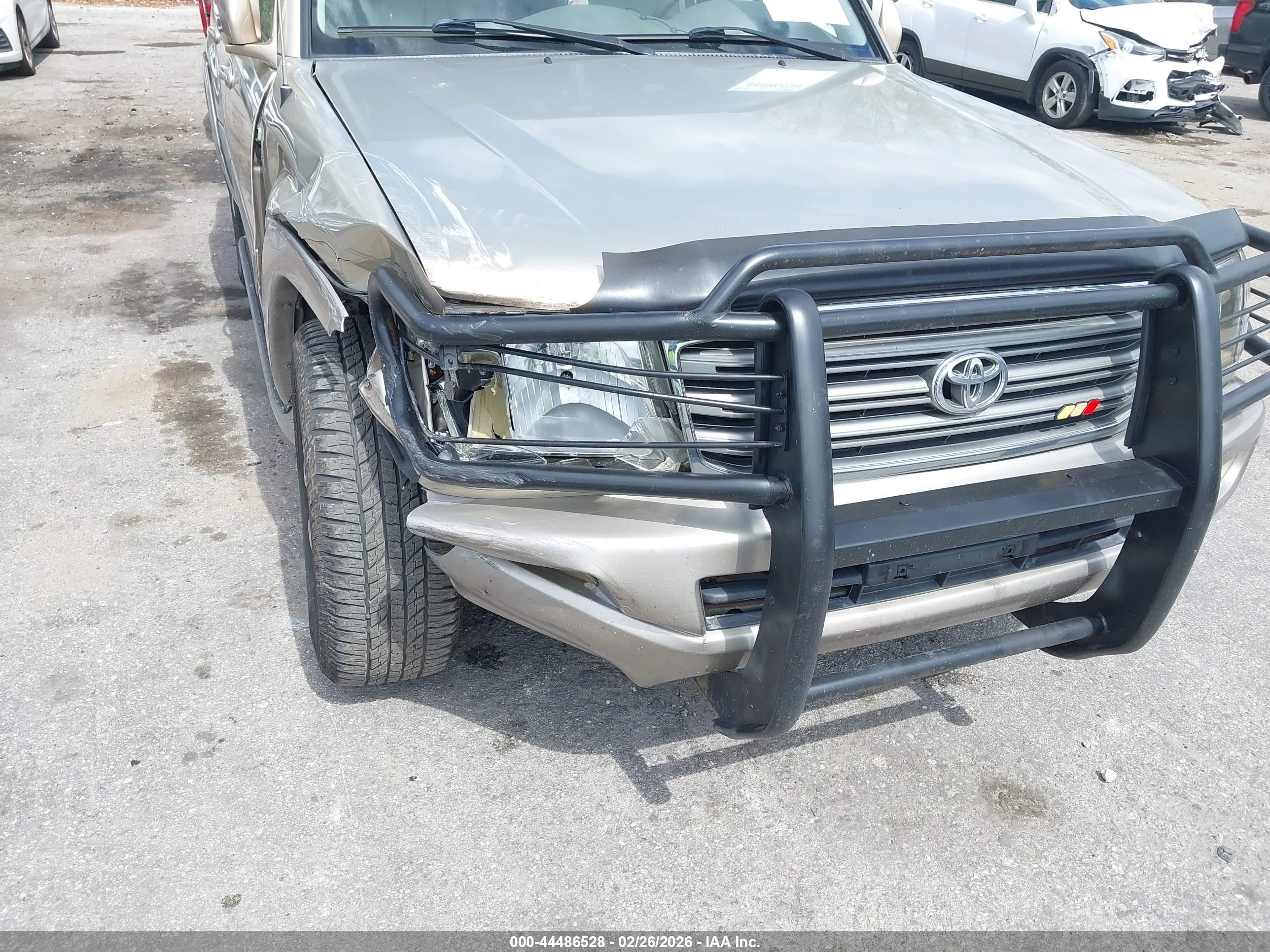 2004 Toyota Land Cruiser   Tan vin: JTEHT05J542064973