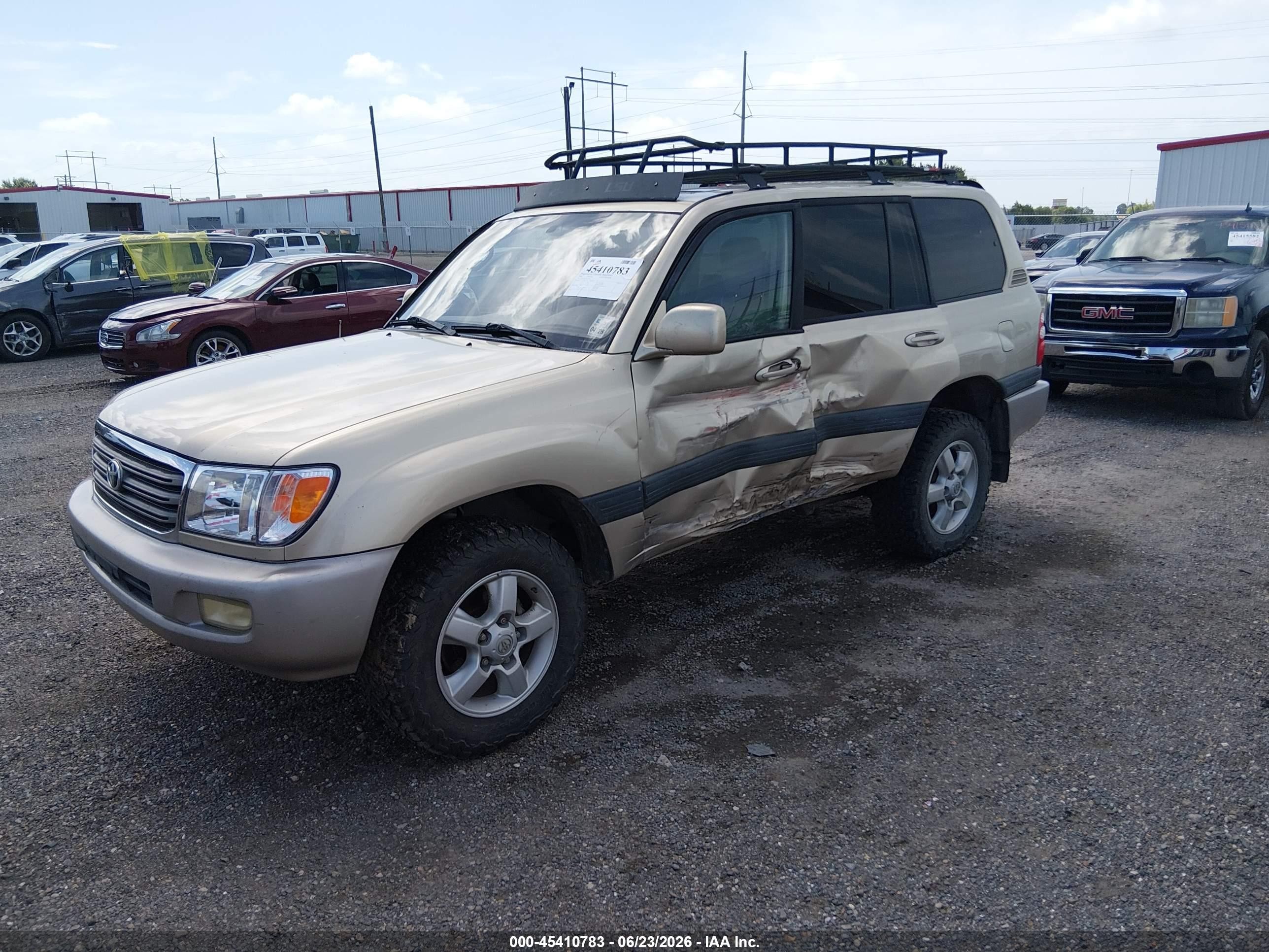2005 Toyota Land Cruiser V8 Gold vin: JTEHT05J552070113
