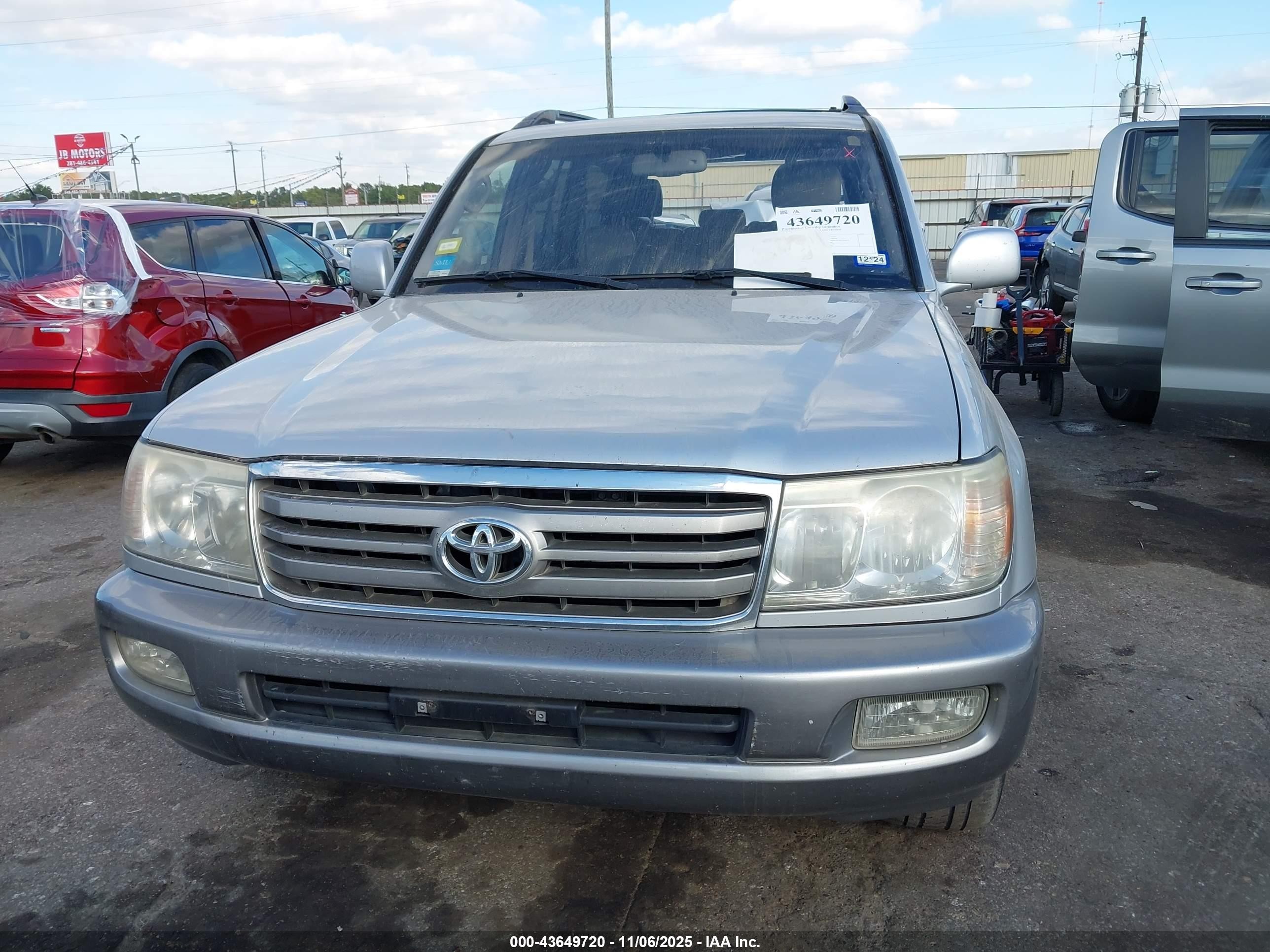 2006 Toyota Land Cruiser V8 Silver vin: JTEHT05J562088774
