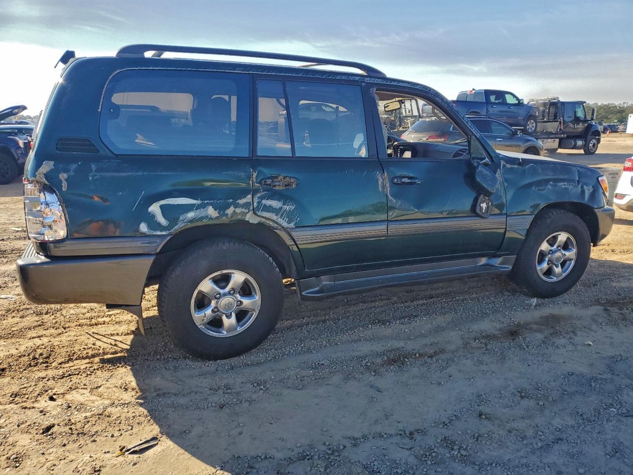 2001 Toyota Land Cruiser Green vin: JTEHT05J612016717
