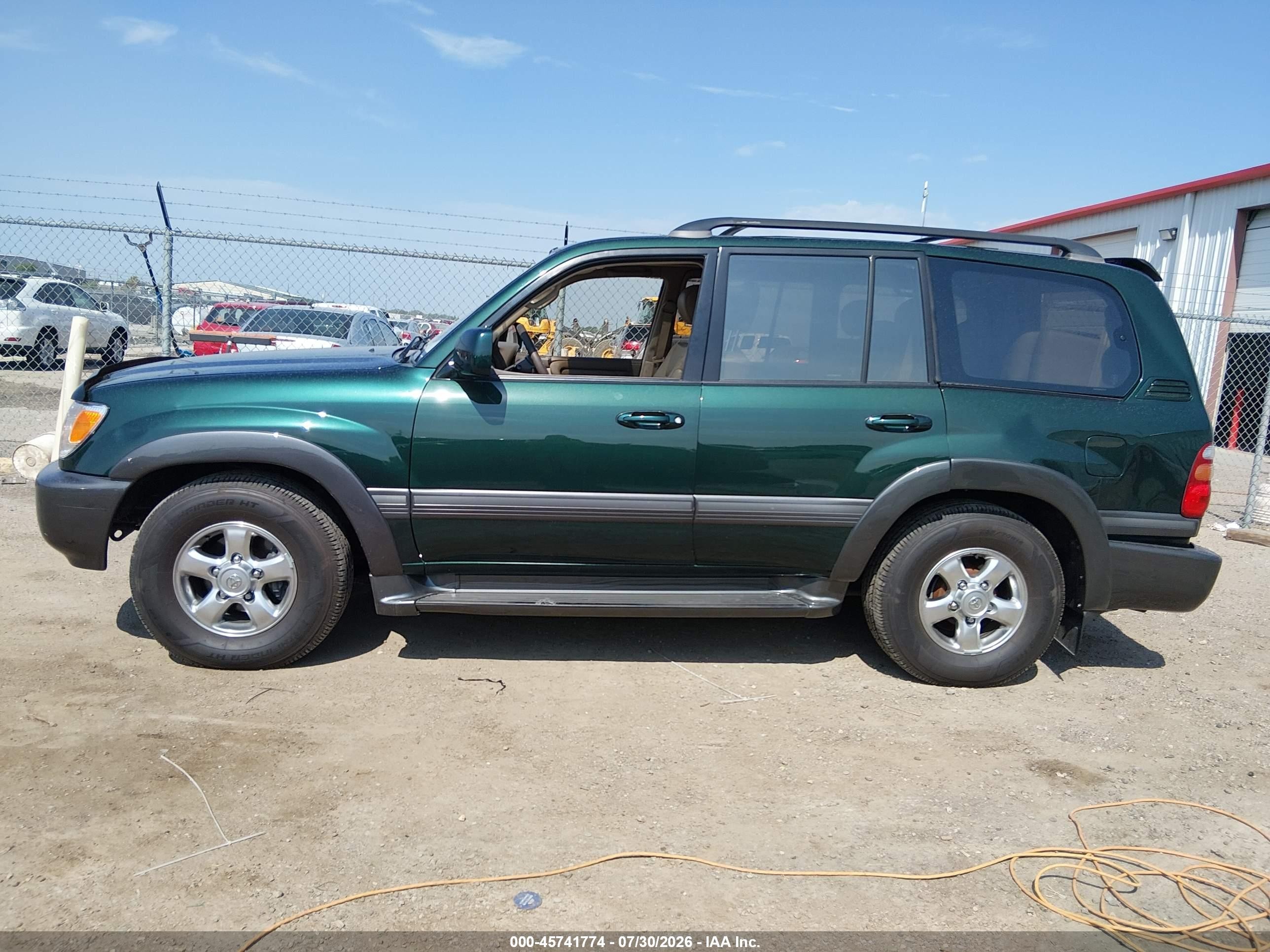 2002 Toyota Land Cruiser   Green vin: JTEHT05J622027170
