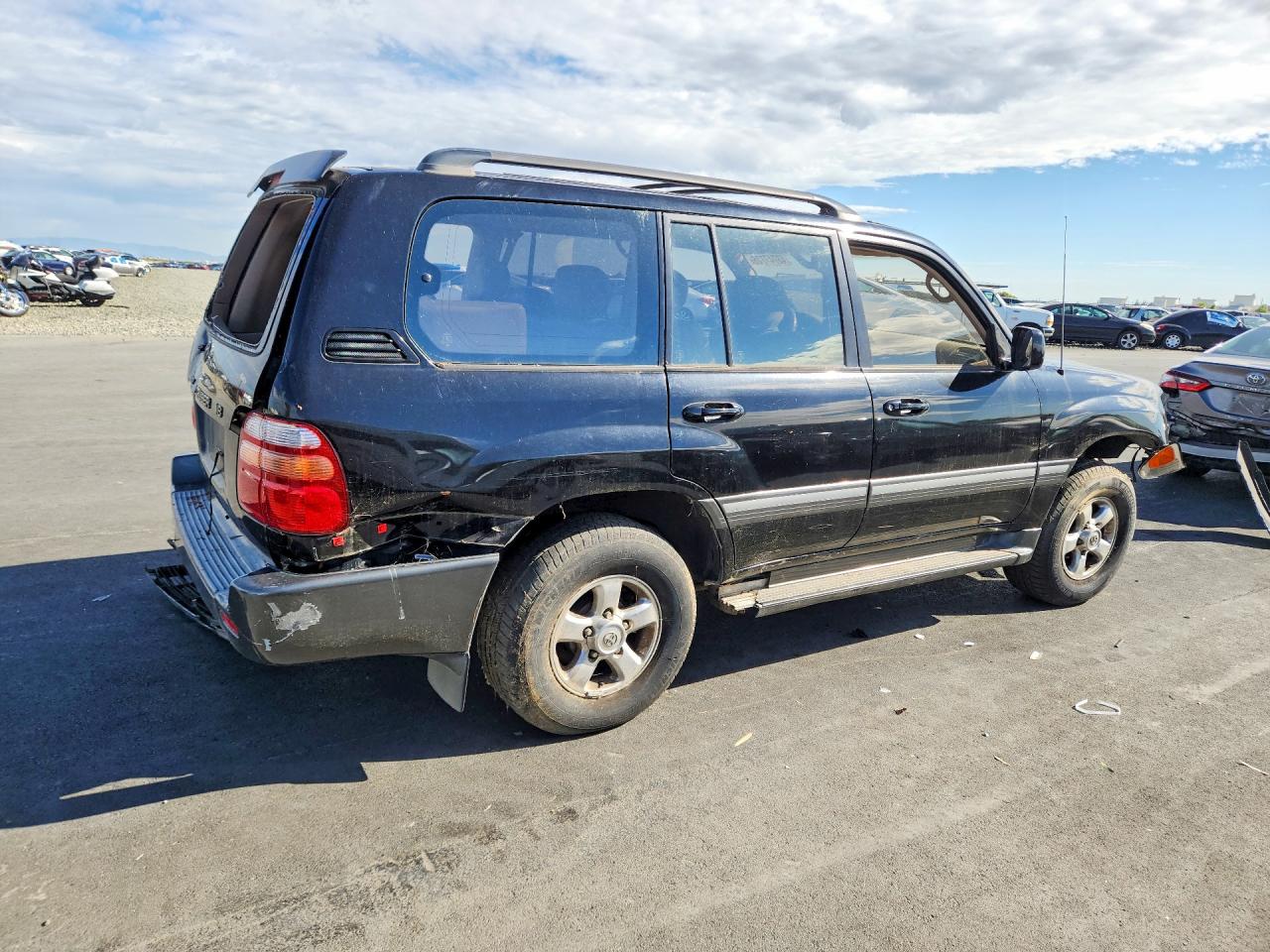 2002 Toyota Land Cruiser Base Black vin: JTEHT05J622027685