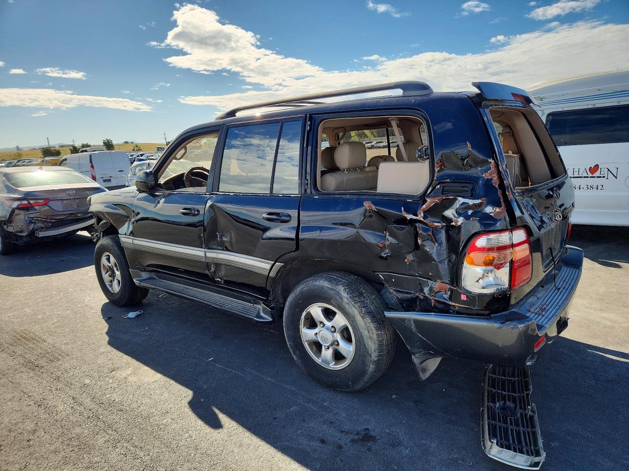 2002 Toyota Land Cruiser Base Black vin: JTEHT05J622027685