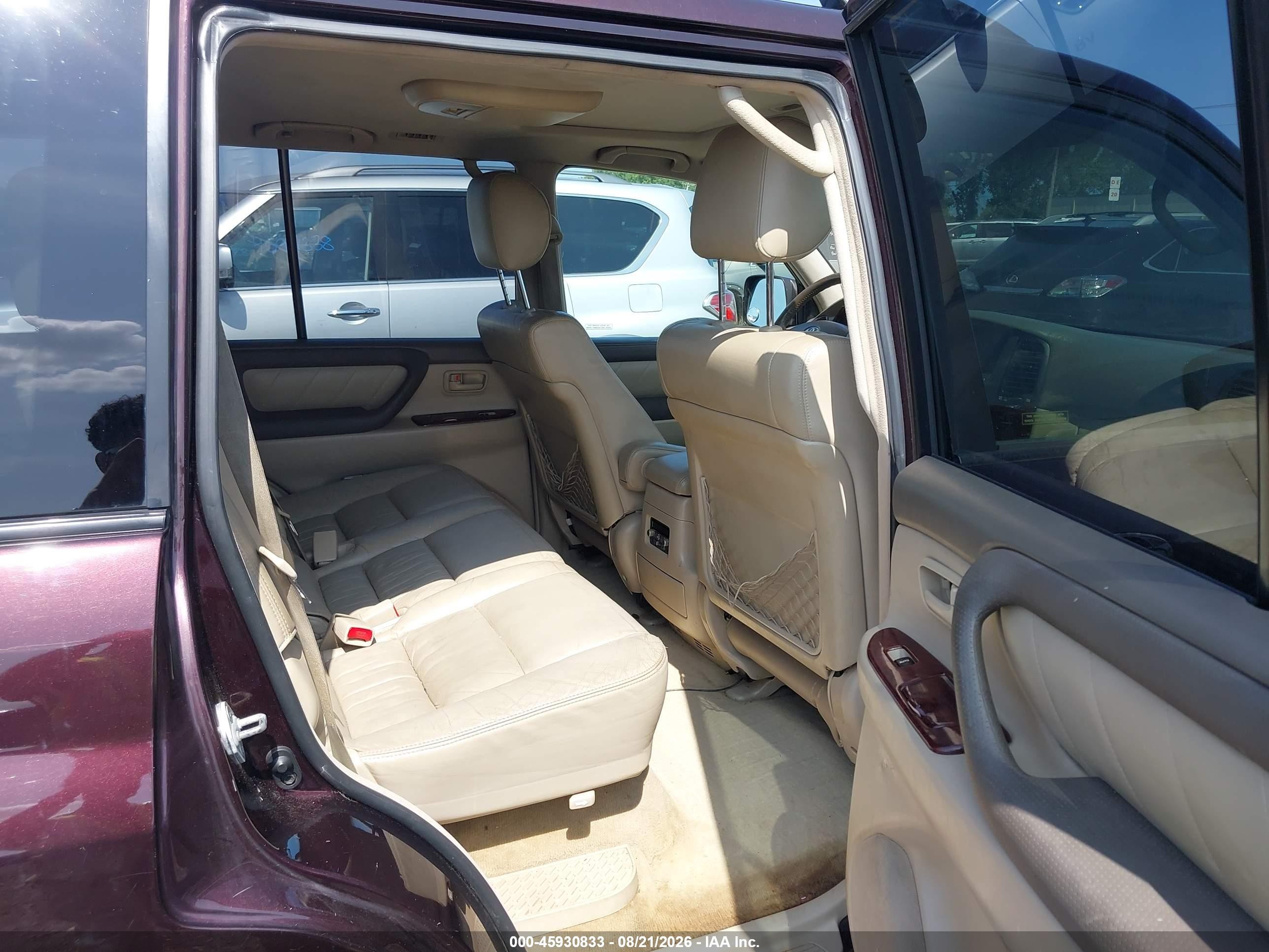 2005 Toyota Land Cruiser V8 Burgundy vin: JTEHT05J652075353