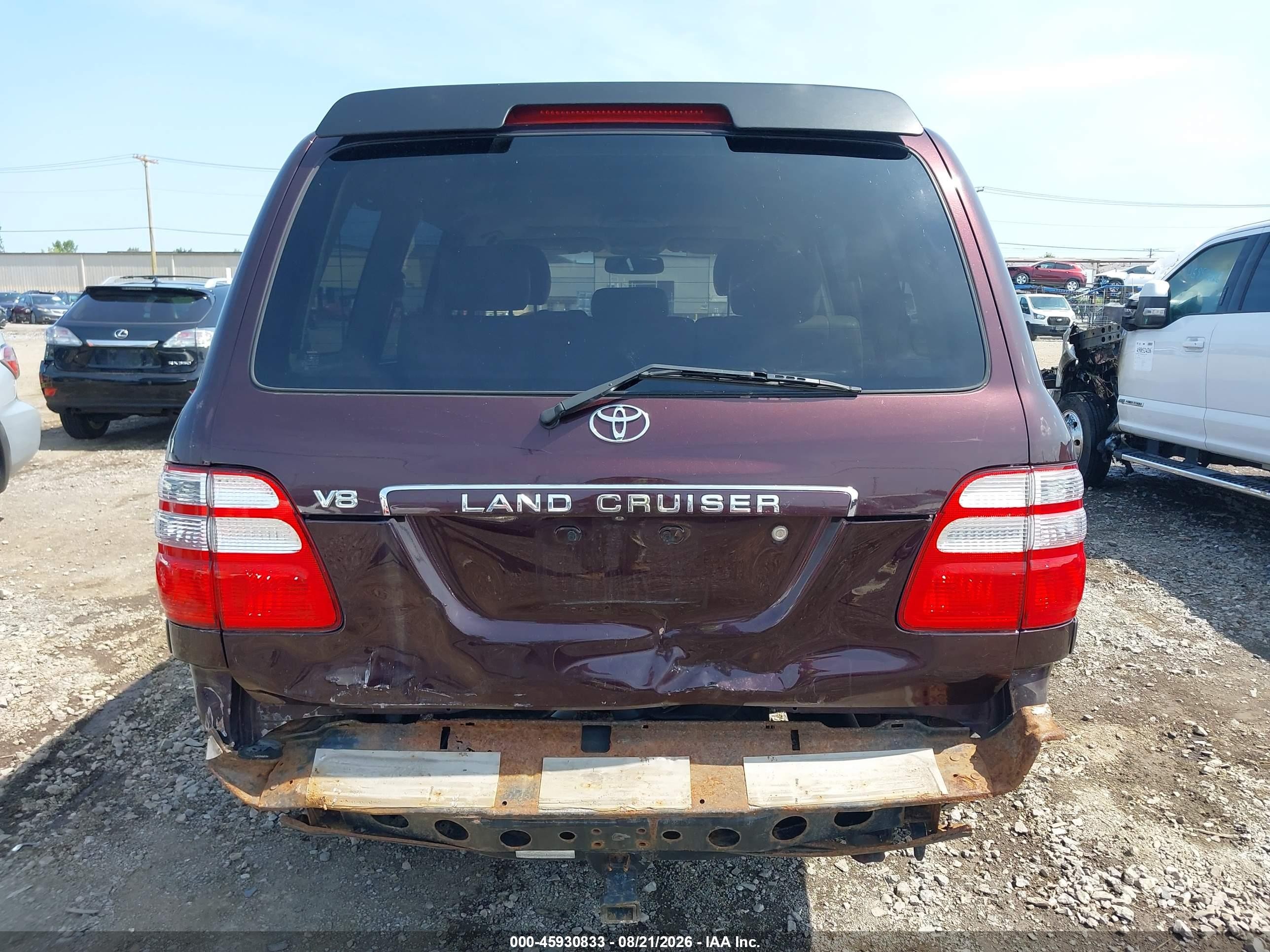 2005 Toyota Land Cruiser V8 Burgundy vin: JTEHT05J652075353