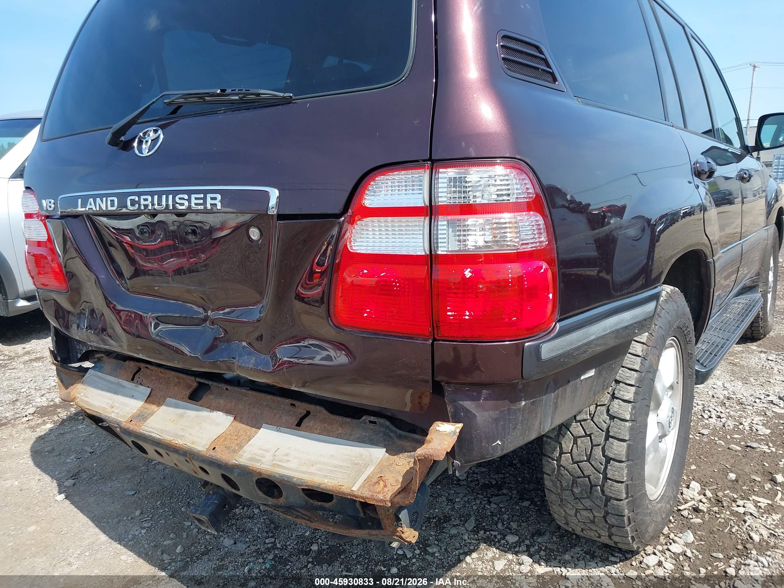 2005 Toyota Land Cruiser V8 Burgundy vin: JTEHT05J652075353