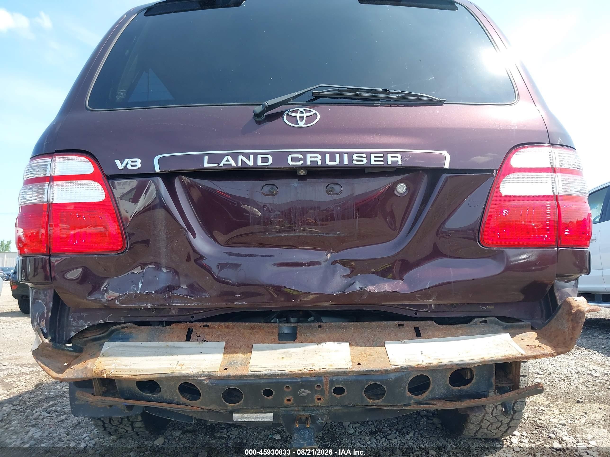 2005 Toyota Land Cruiser V8 Burgundy vin: JTEHT05J652075353