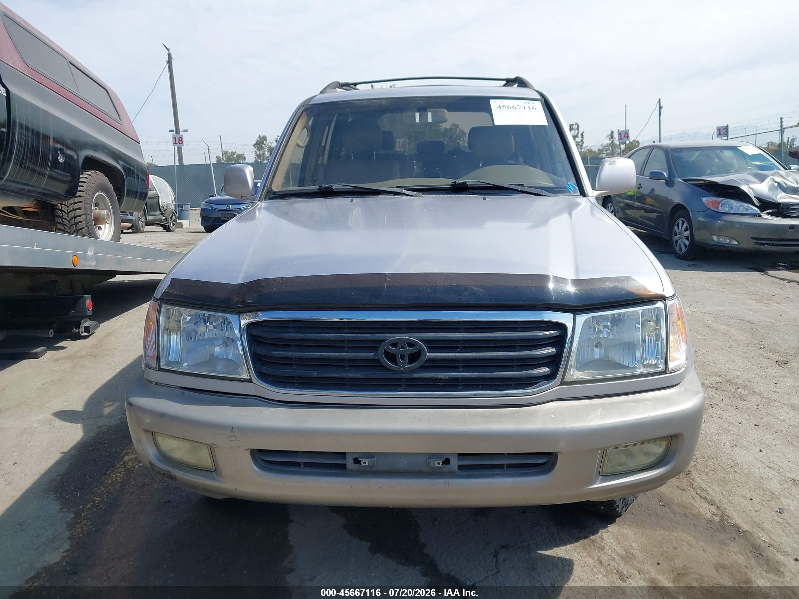 2001 Toyota Land Cruiser   Beige vin: JTEHT05J712003703
