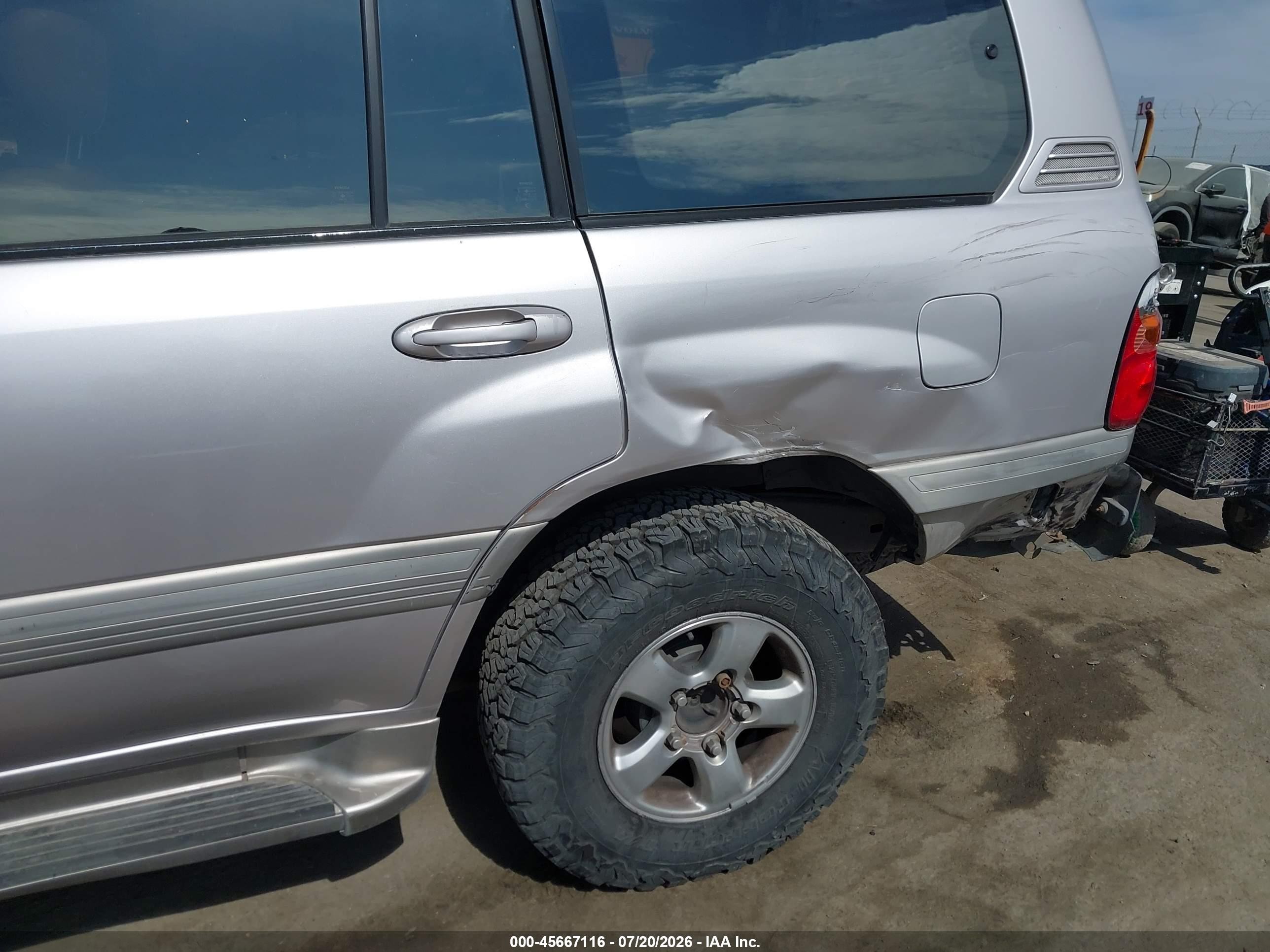2001 Toyota Land Cruiser   Beige vin: JTEHT05J712003703