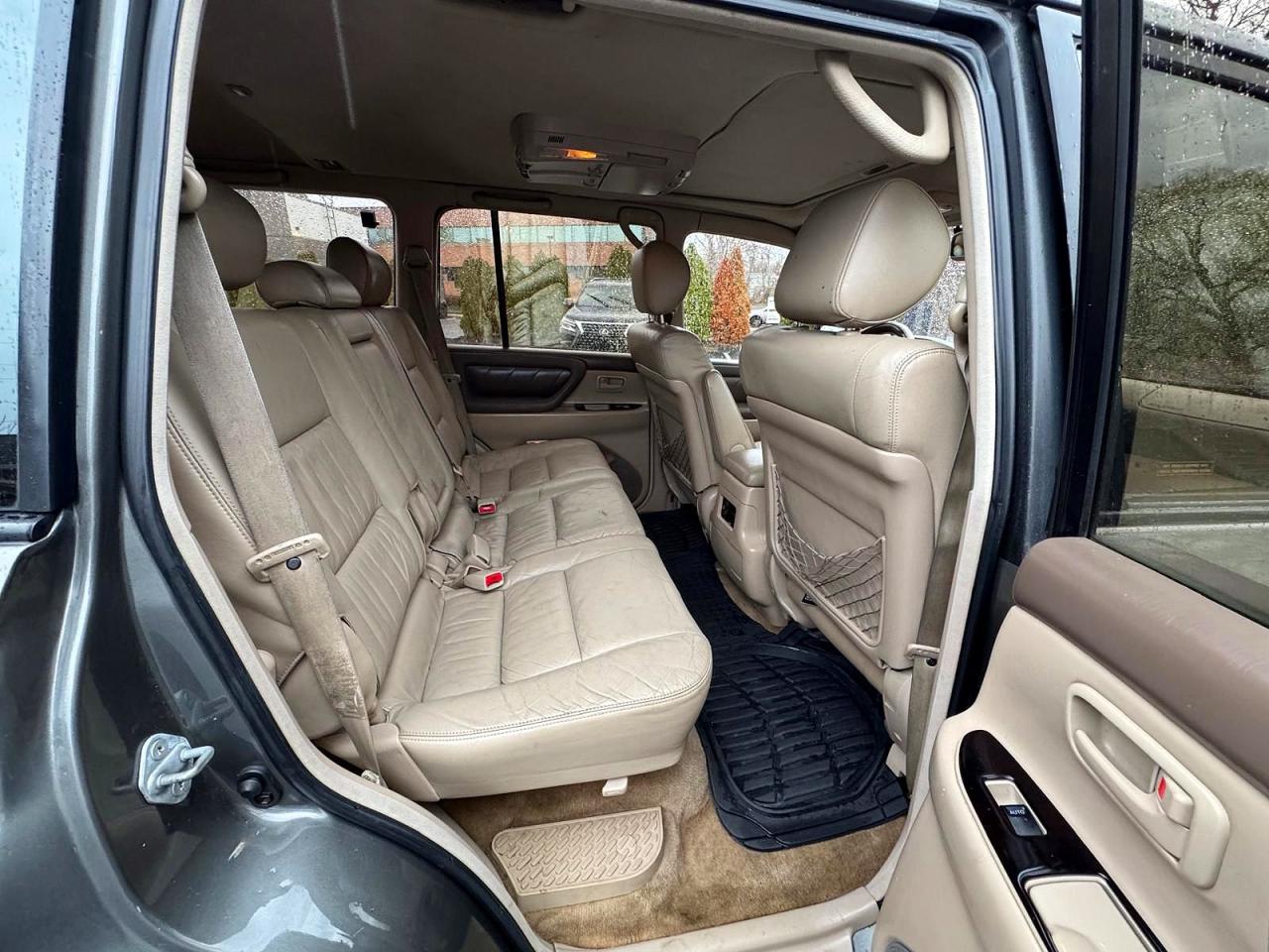 2002 Toyota Land Cruiser Base Gray vin: JTEHT05J722023807
