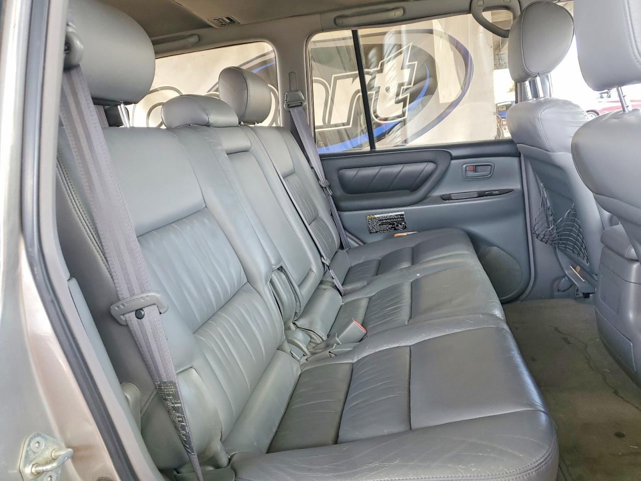 2002 Toyota Land Cruiser Base Серебряный vin: JTEHT05J722026402