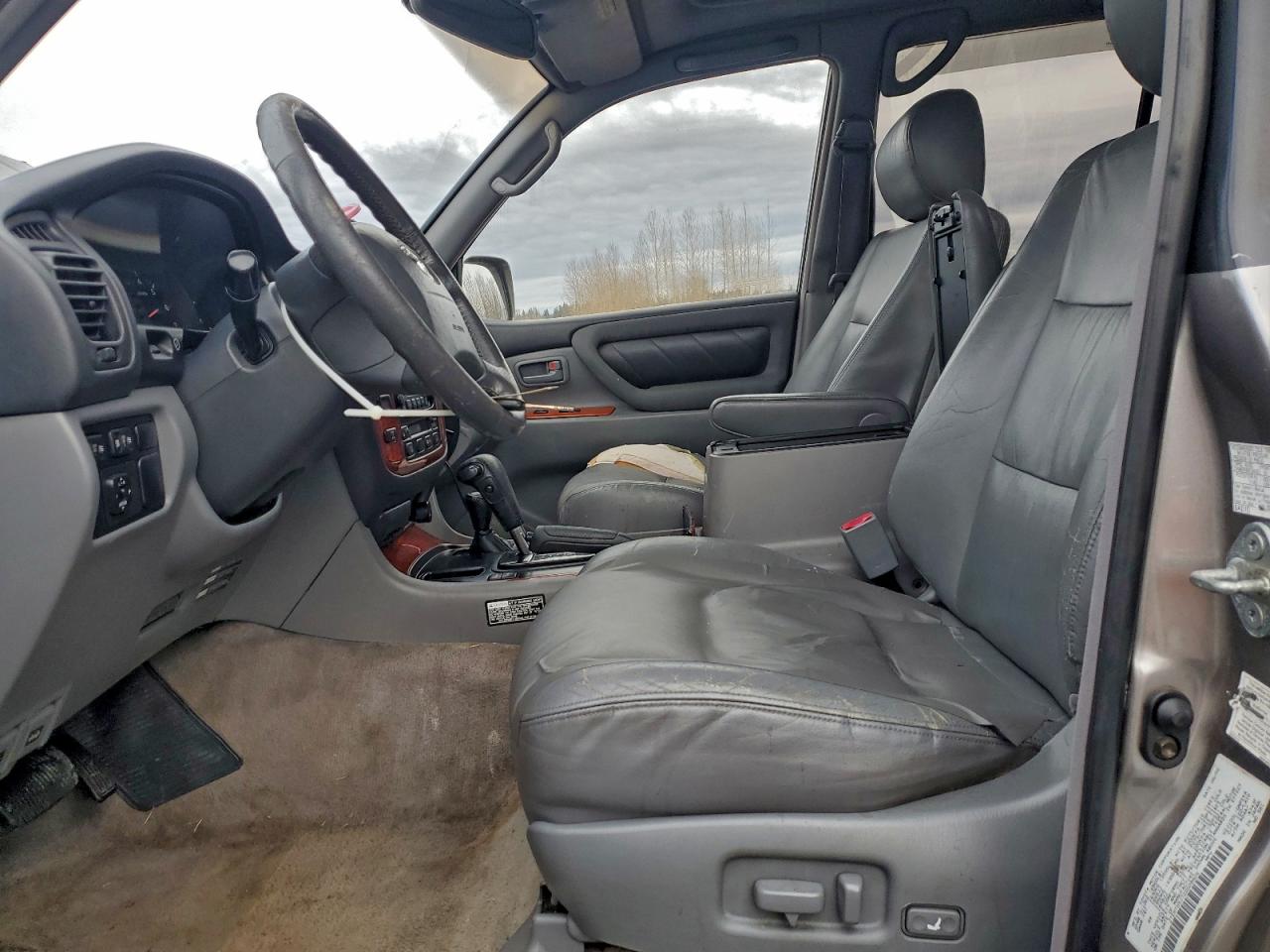 2002 Toyota Land Cruiser Silver vin: JTEHT05J722028828
